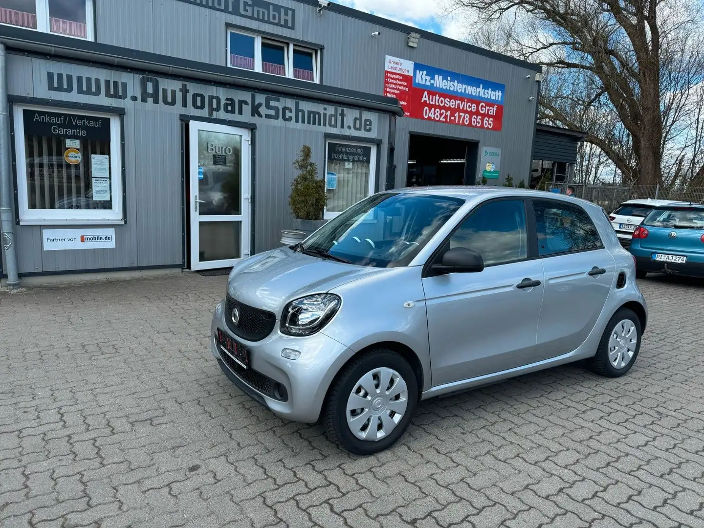 smart forFour EQ KLIMA°SITZH°TEMPOM°MFLR°USB°ALLWETTER Silber - 1