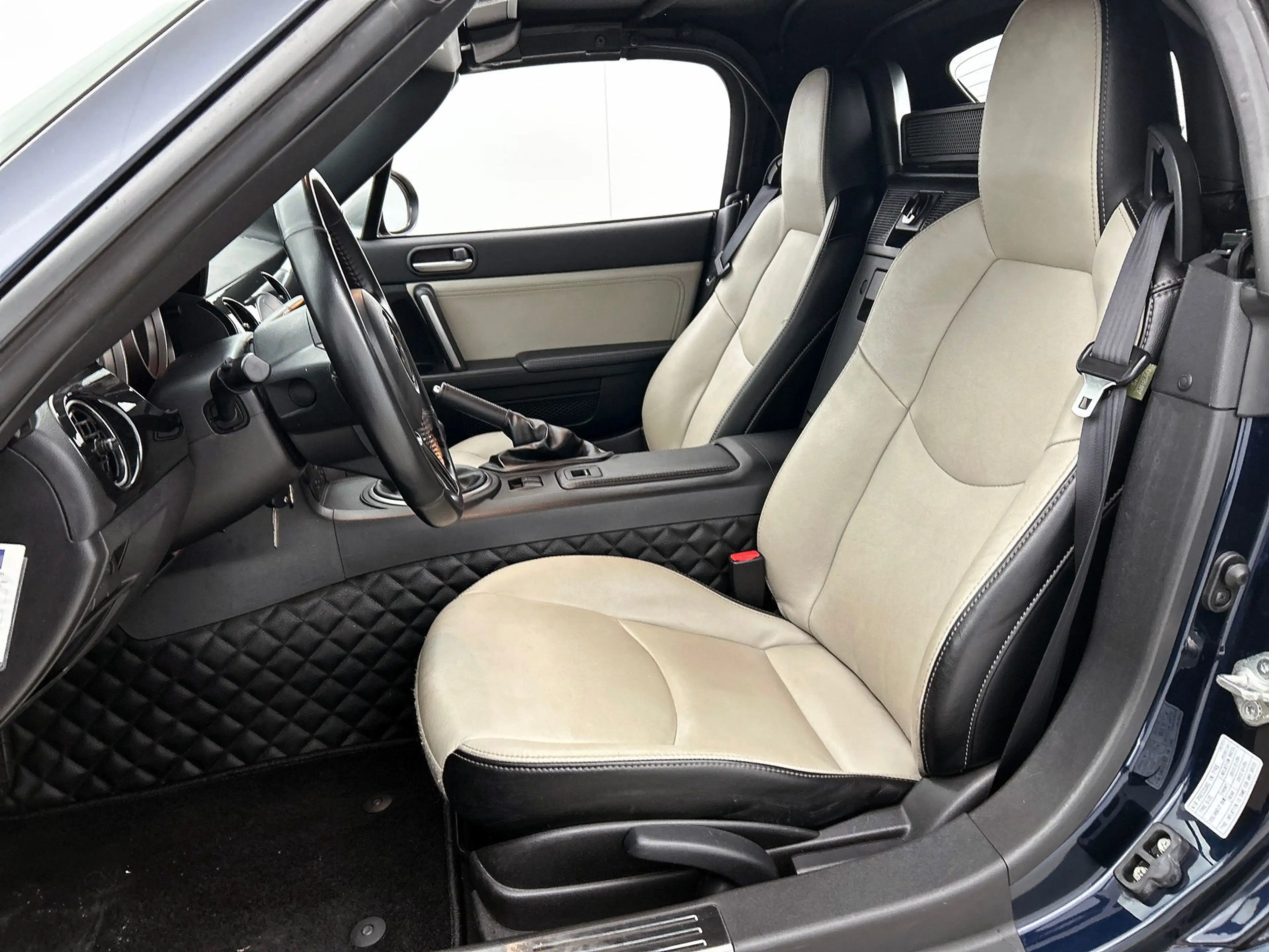 Mazda MX-5 Roadster Coupé 1.8 Silver Edition | Inc. Hardtop | — photo 4