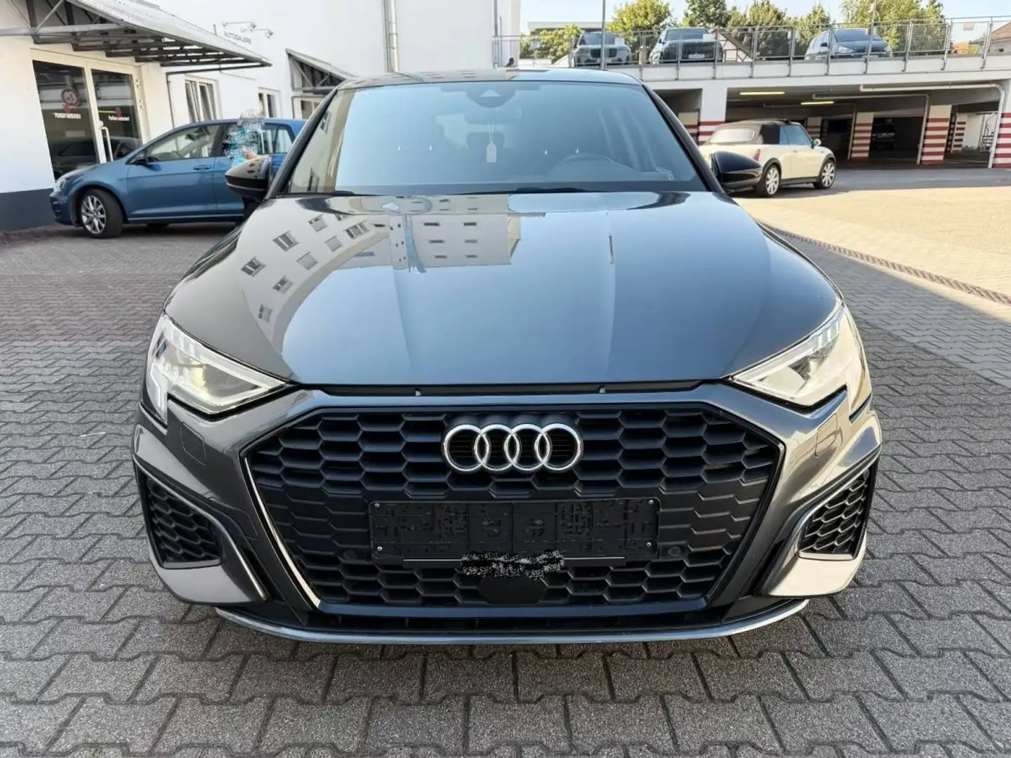 Audi A3 IV 30 TFSI 110ch S line Gris - 2