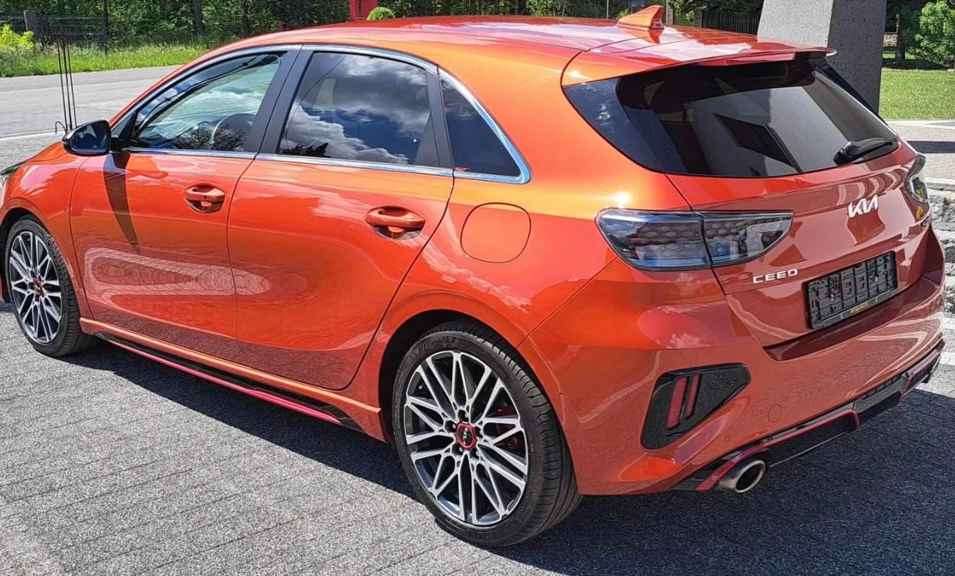 Kia Ceed / cee'd GT — photo 8