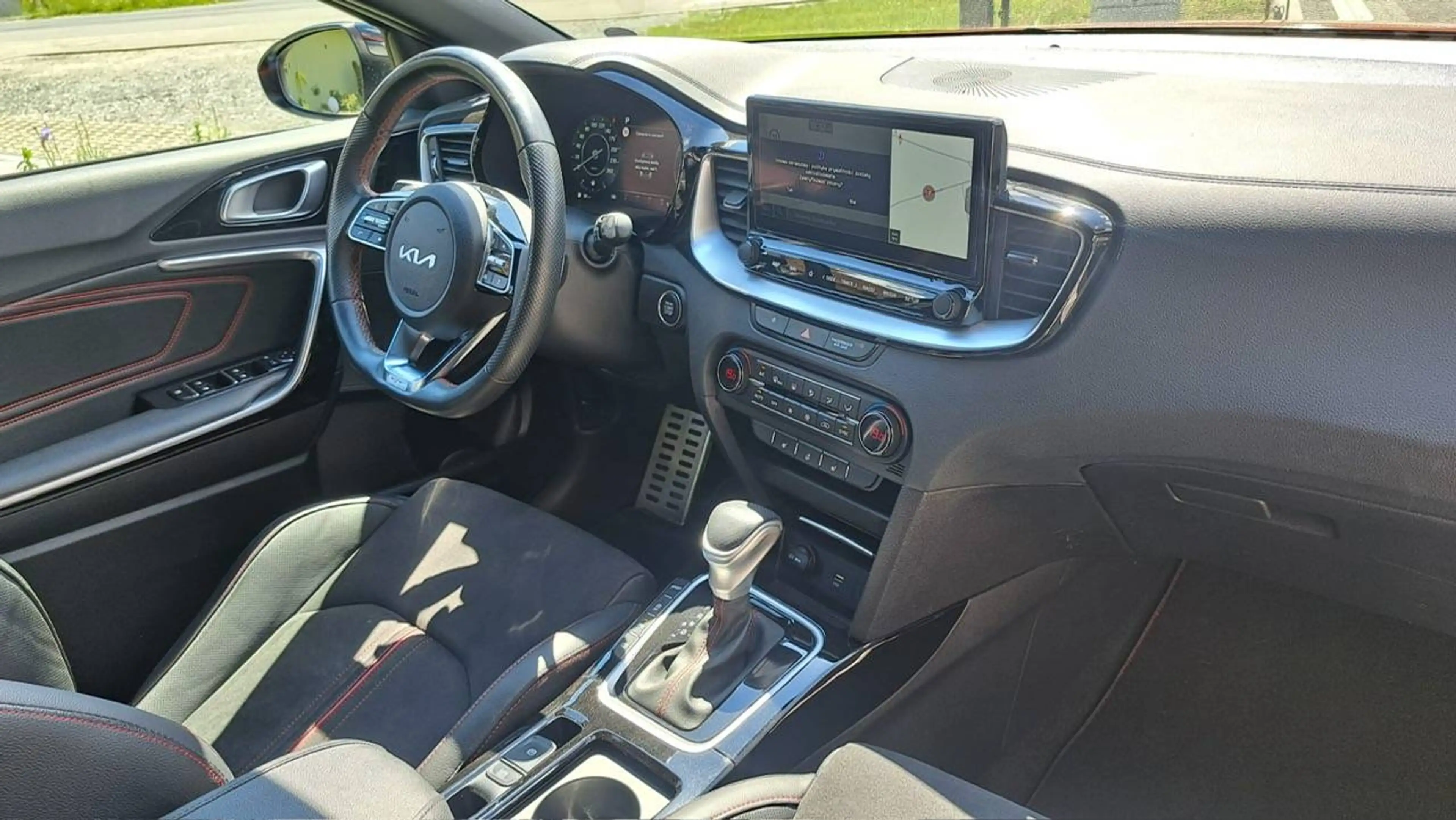 Kia Ceed / cee'd GT — photo 3