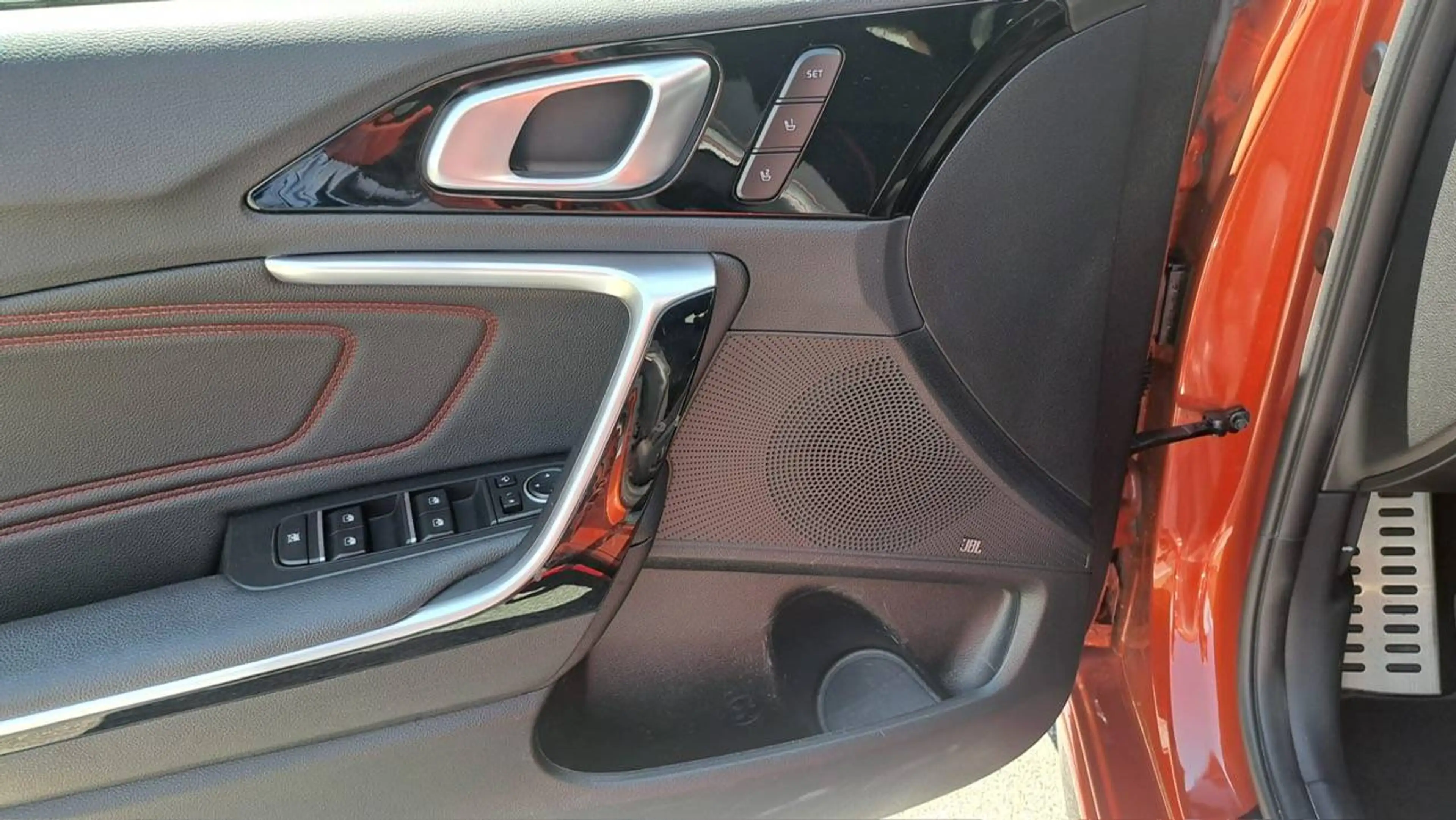 Kia Ceed / cee'd GT — photo 5