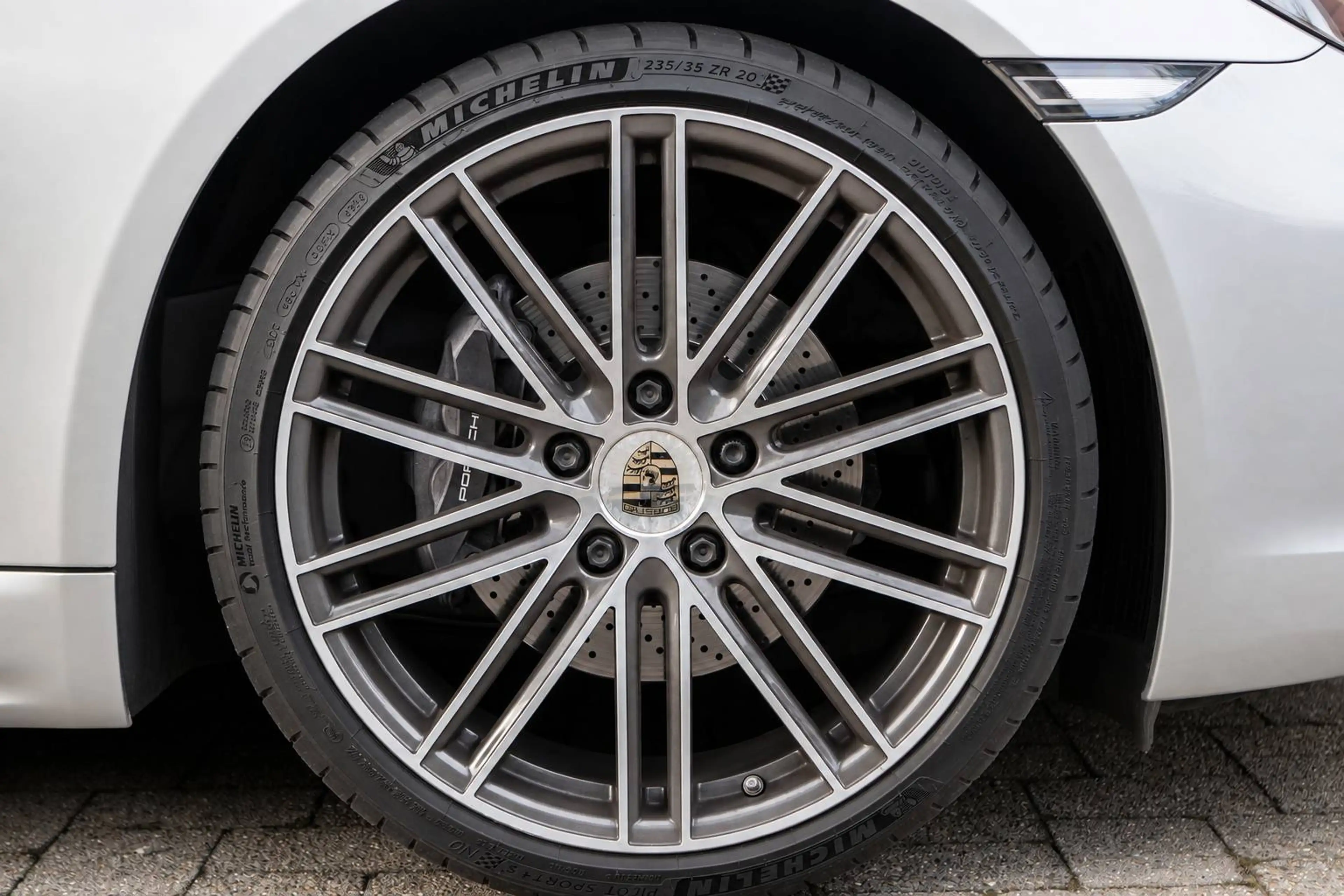 Porsche 718 Cayman 2.0 Turbo PDK - Sport Exhaust - Turbo Wheels - Full Service — photo 7
