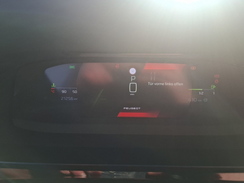 Peugeot 408 1.2 130 GT PureTech 360+Kam.+KeyLess+Navi — photo 13