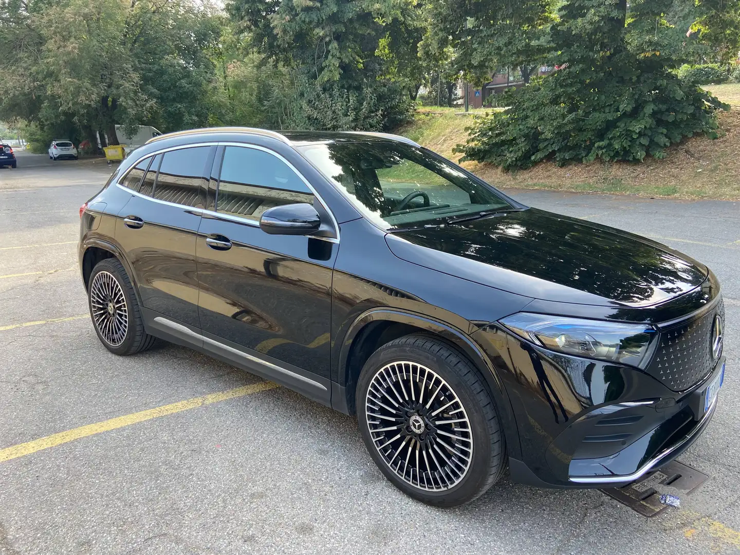 Mercedes-Benz EQA 350 EQA - H243 2024 AMG Line Premium 4matic Schwarz - 1