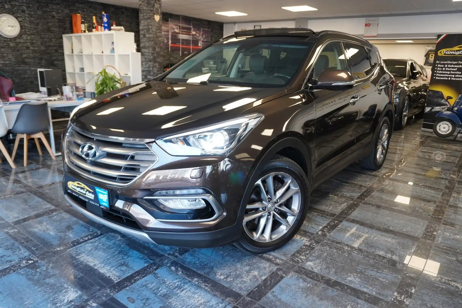 Hyundai SANTA FE blue Premium 4WD/Panorama/Navi/360Grad Braun - 1