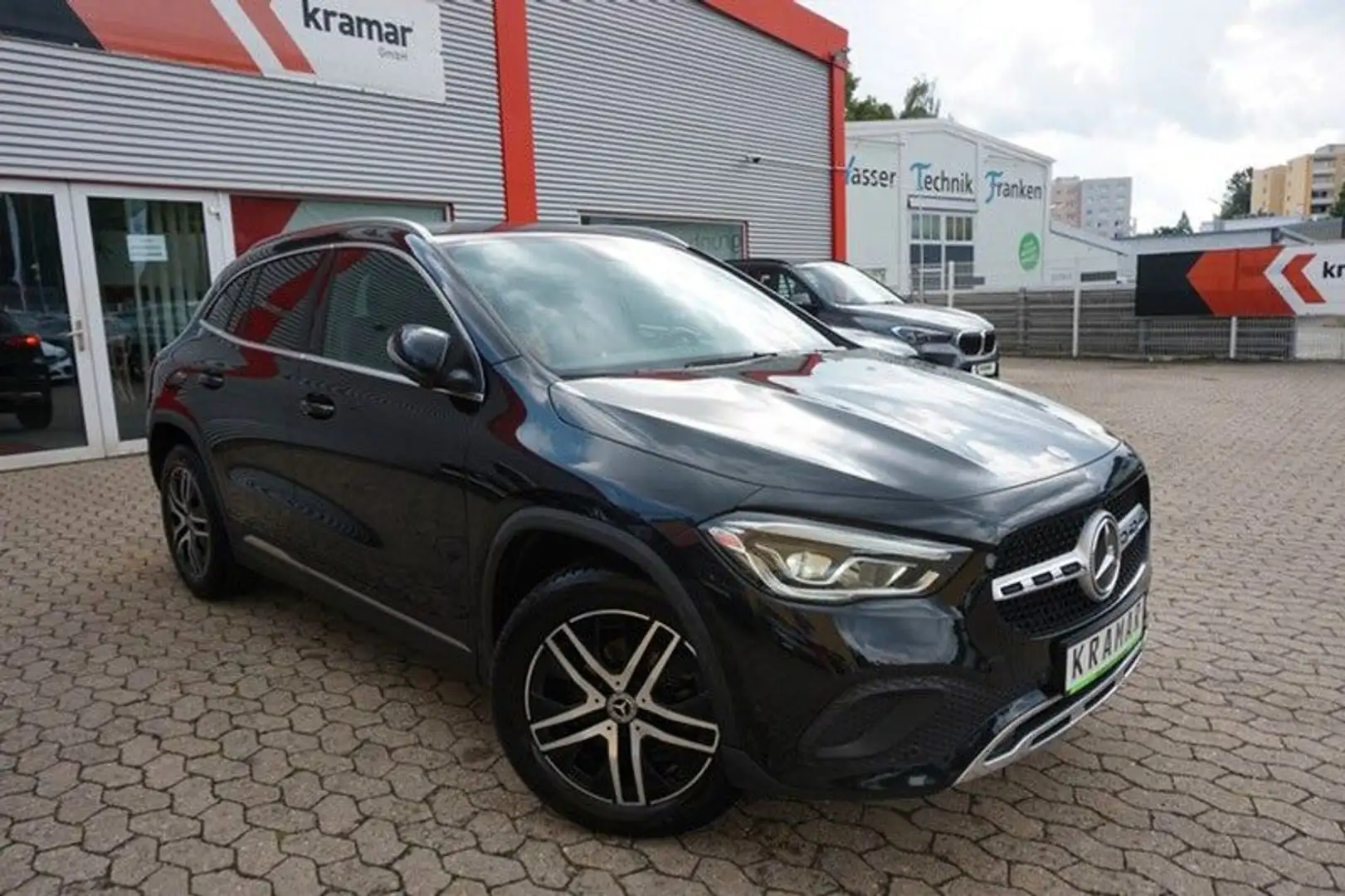 Mercedes-Benz GLA 200 d DCT 8G-Tronic Progressive Navi/Kamera Schwarz - 2
