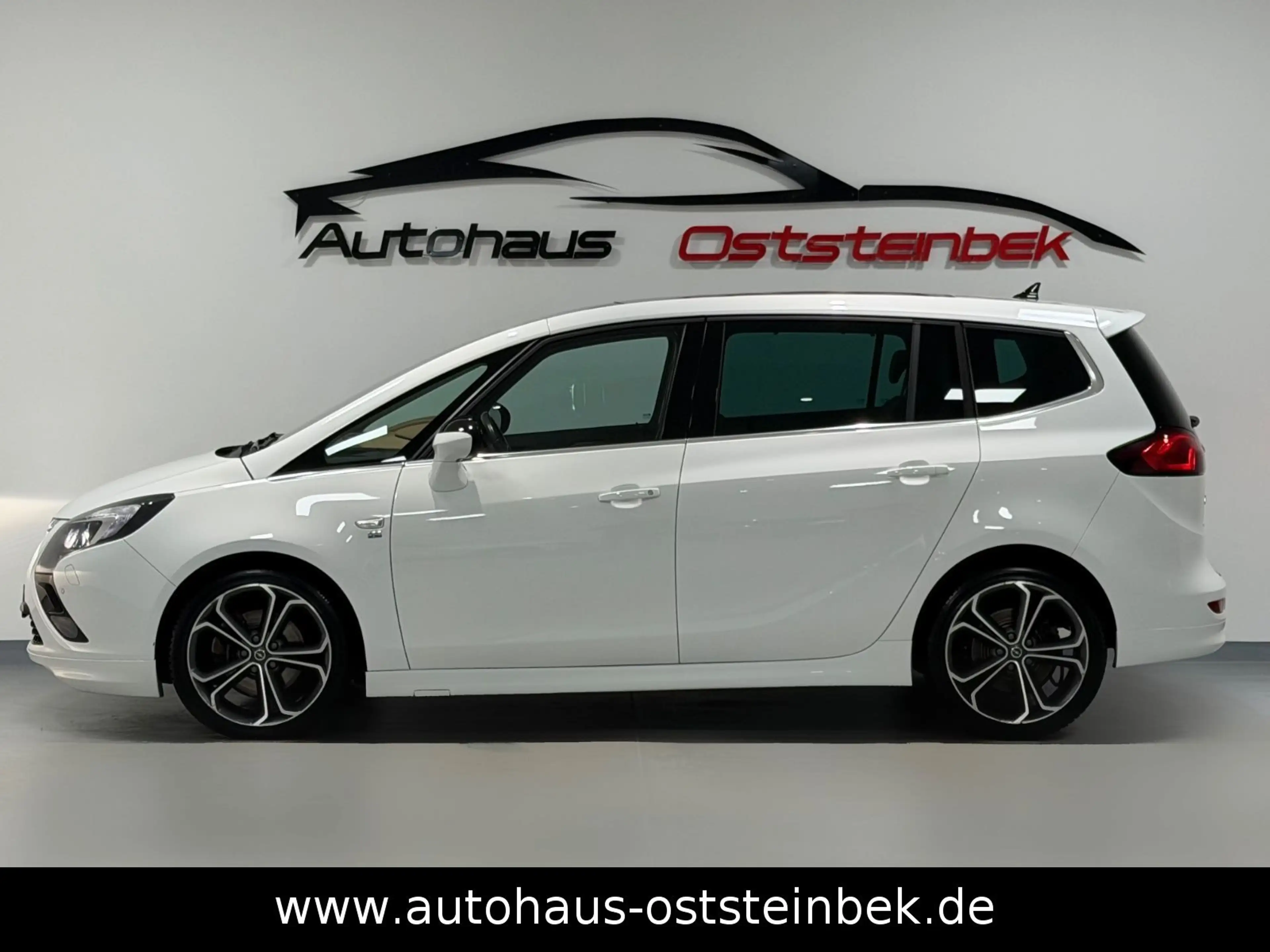 Opel Zafira C TOURER 2.0 CDTI/OPC-LINE/BI-XEN/7-SITZE — photo 6