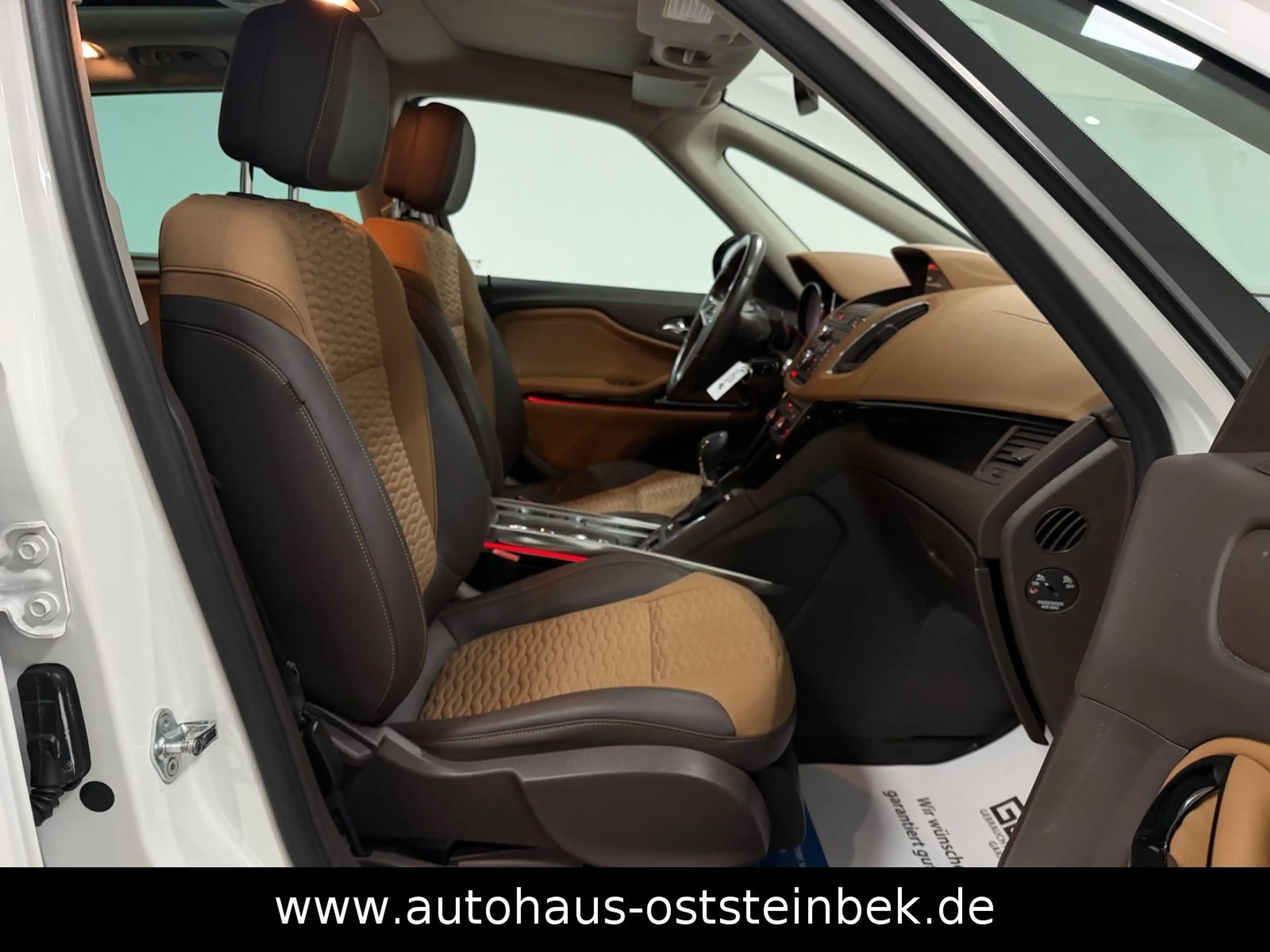 Opel Zafira C TOURER 2.0 CDTI/OPC-LINE/BI-XEN/7-SITZE — photo 12