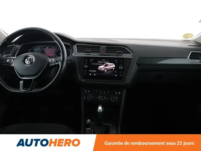 Volkswagen Tiguan view 12