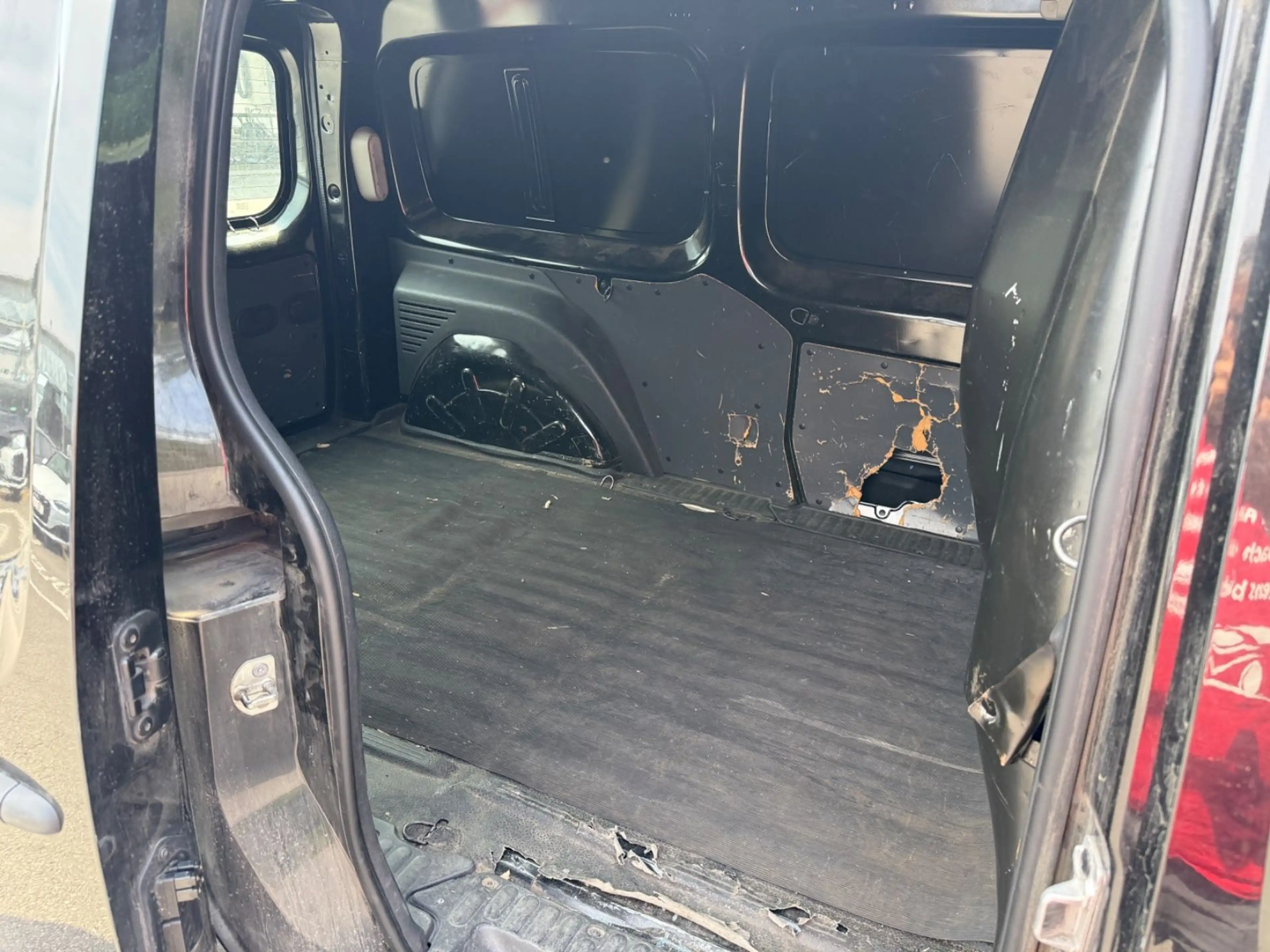 Nissan NV250 Kastenwagen L2H1 2,2t Comfort — photo 12