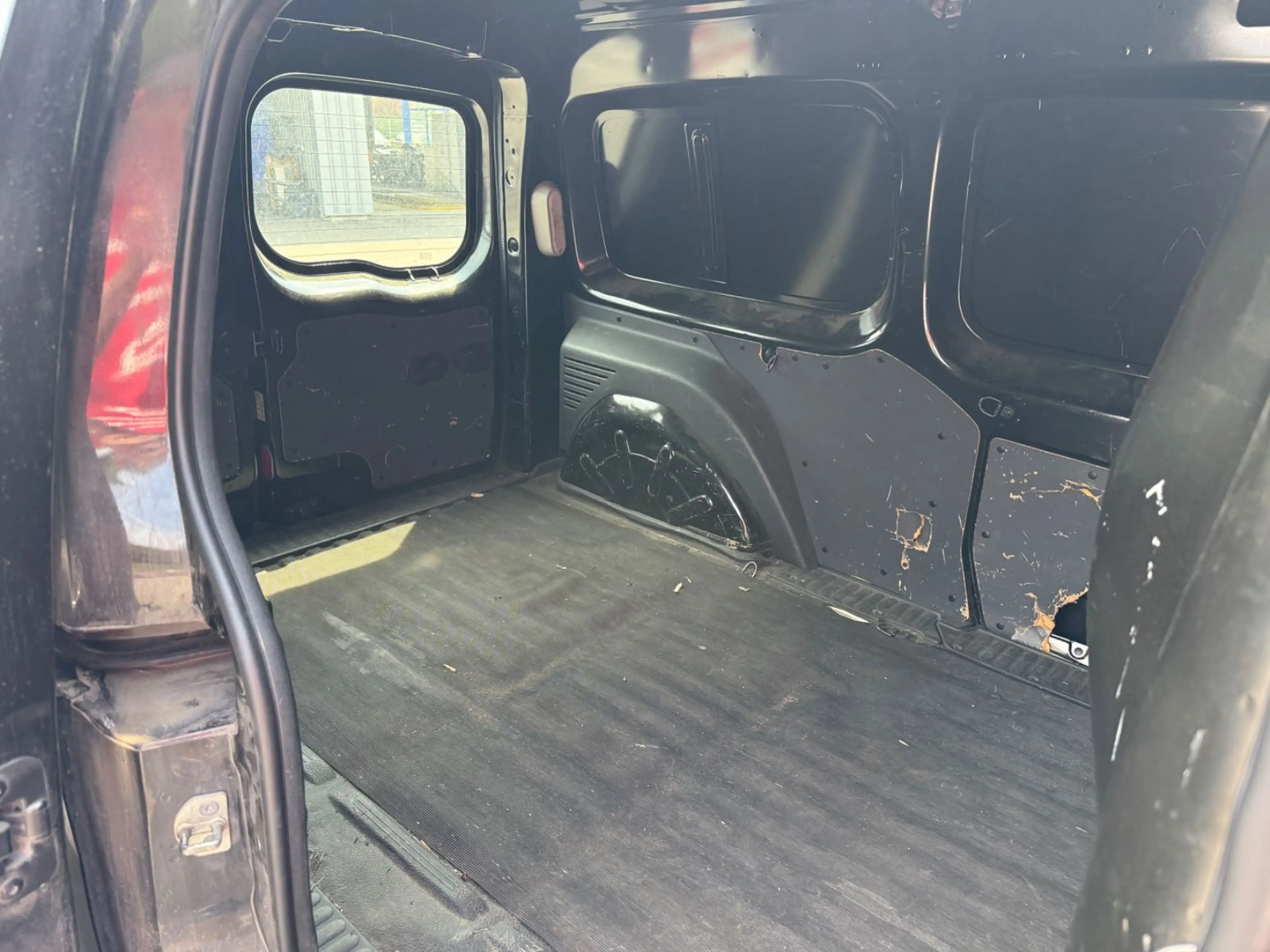 Nissan NV250 Kastenwagen L2H1 2,2t Comfort — photo 13