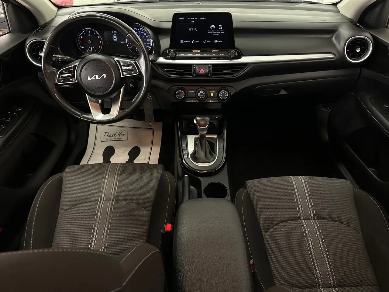 Kia Forte снимка Kia Forte