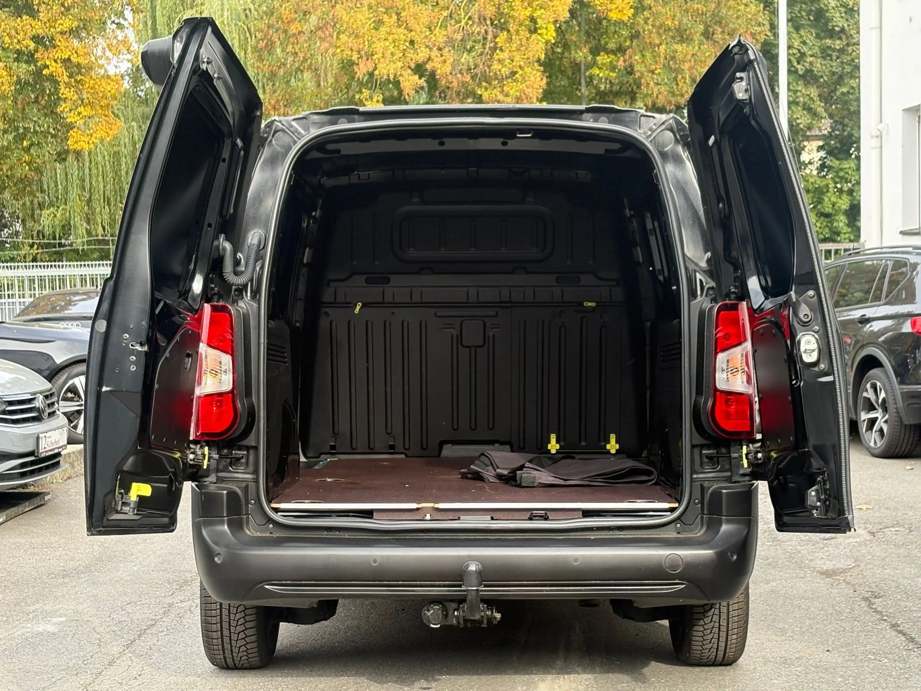 Citroen Berlingo 1.5 Kasten XL L2 LANG Driver AHK KAM — photo 11