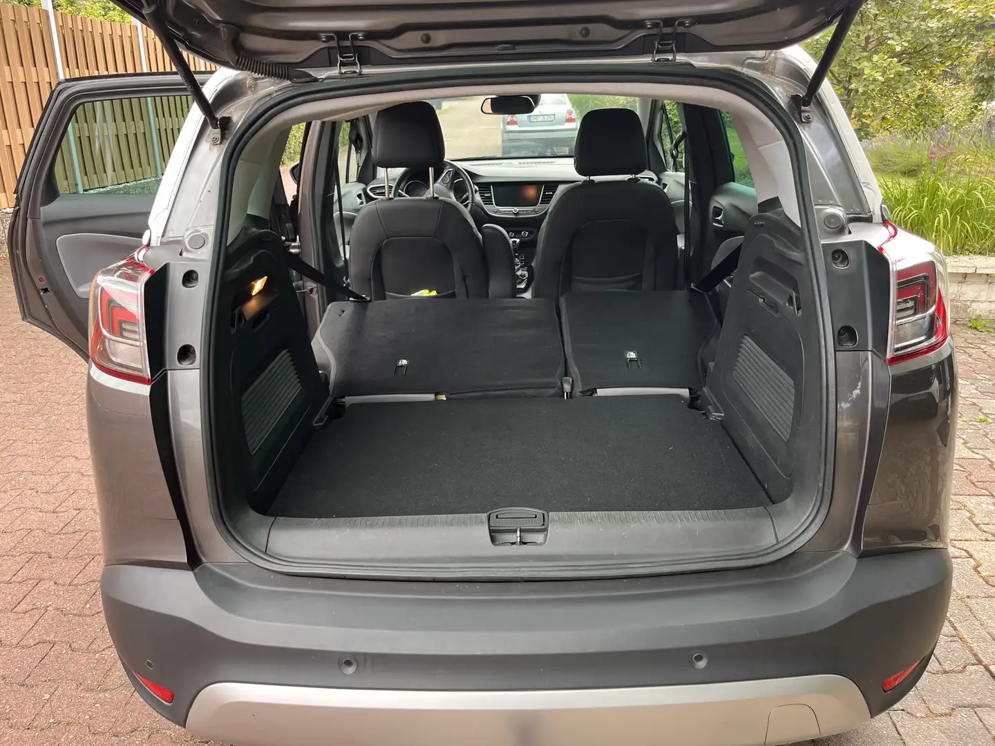 Opel Crossland X Innovation Grau - 1
