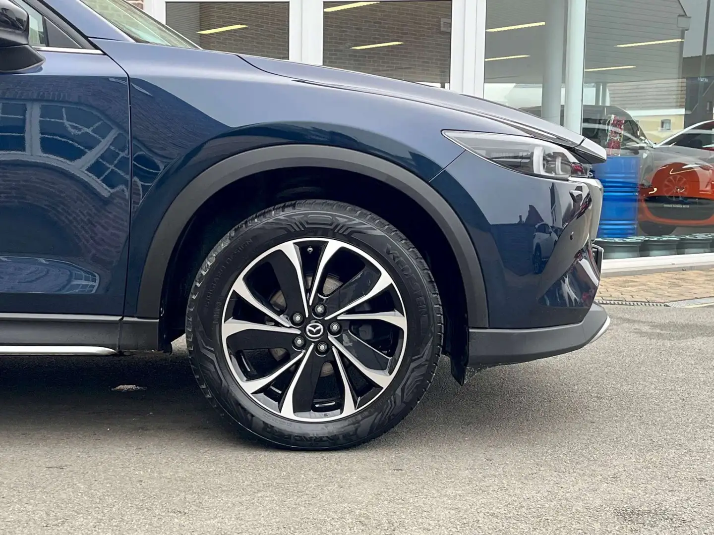 Mazda CX-5 2.0i e-SKY-G MHE Newground / Automaat Bleu - 2