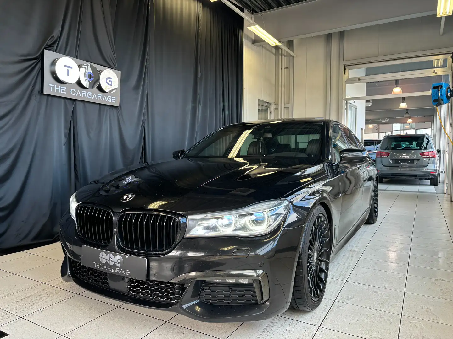 BMW 730 730 d xDrive M-PAKET Black EDITION Schwarz - 1