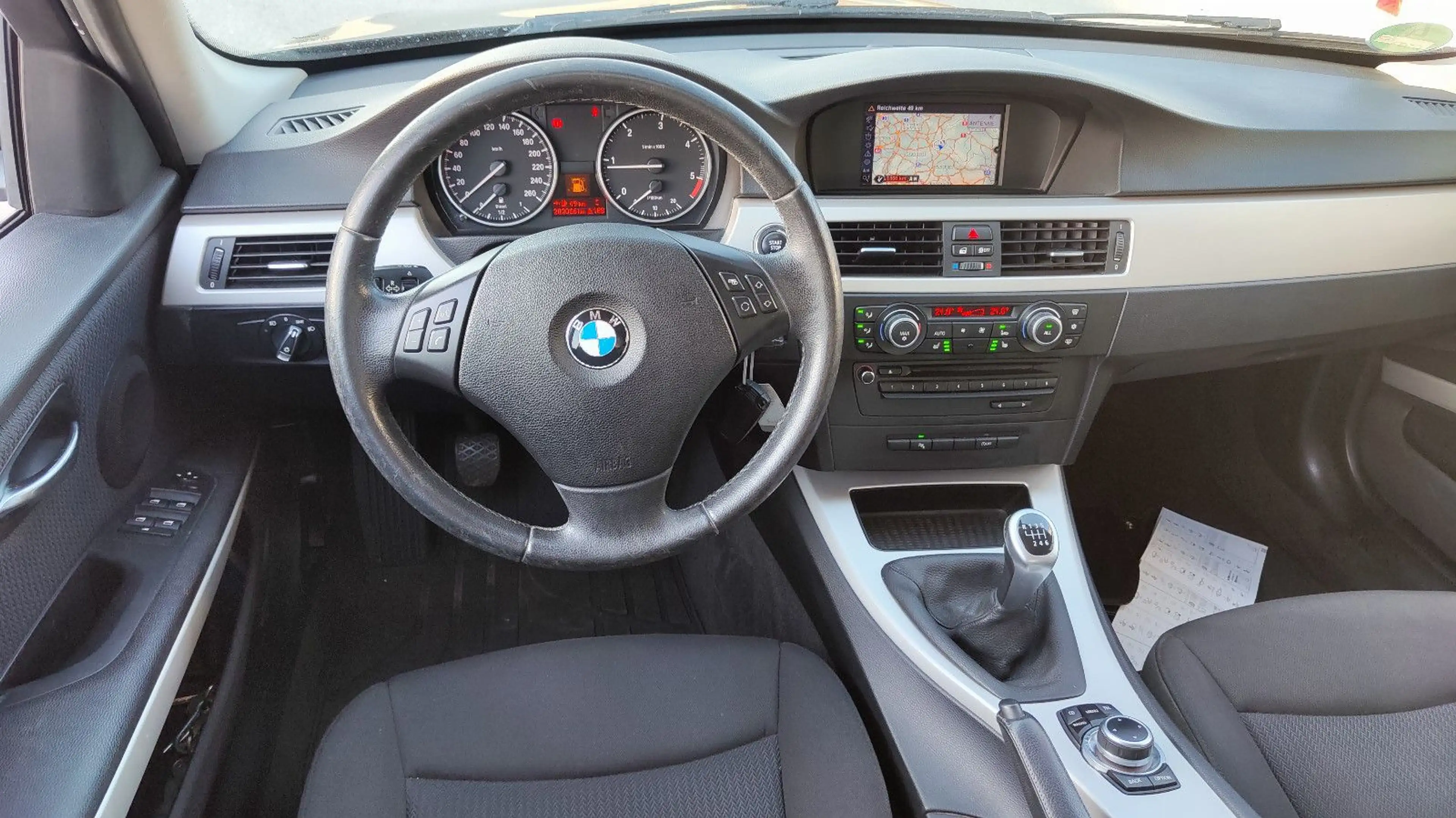 BMW 318 d Touring Xenon* Navi* 2.Hand* 4.200€ Netto! — photo 26