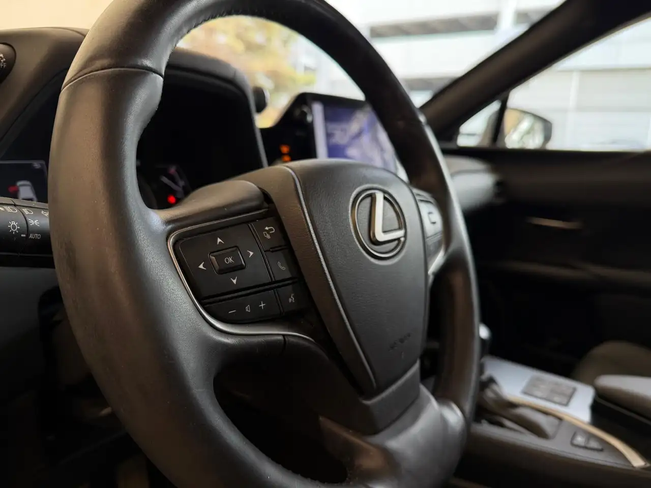 Lexus UX снимка Lexus UX
