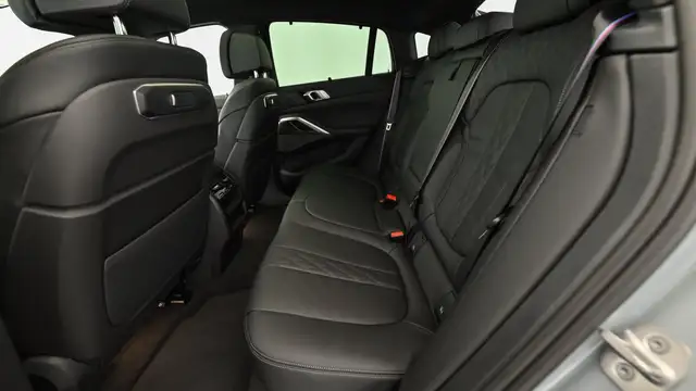 BMW X6 xDrive30d Ansicht 13