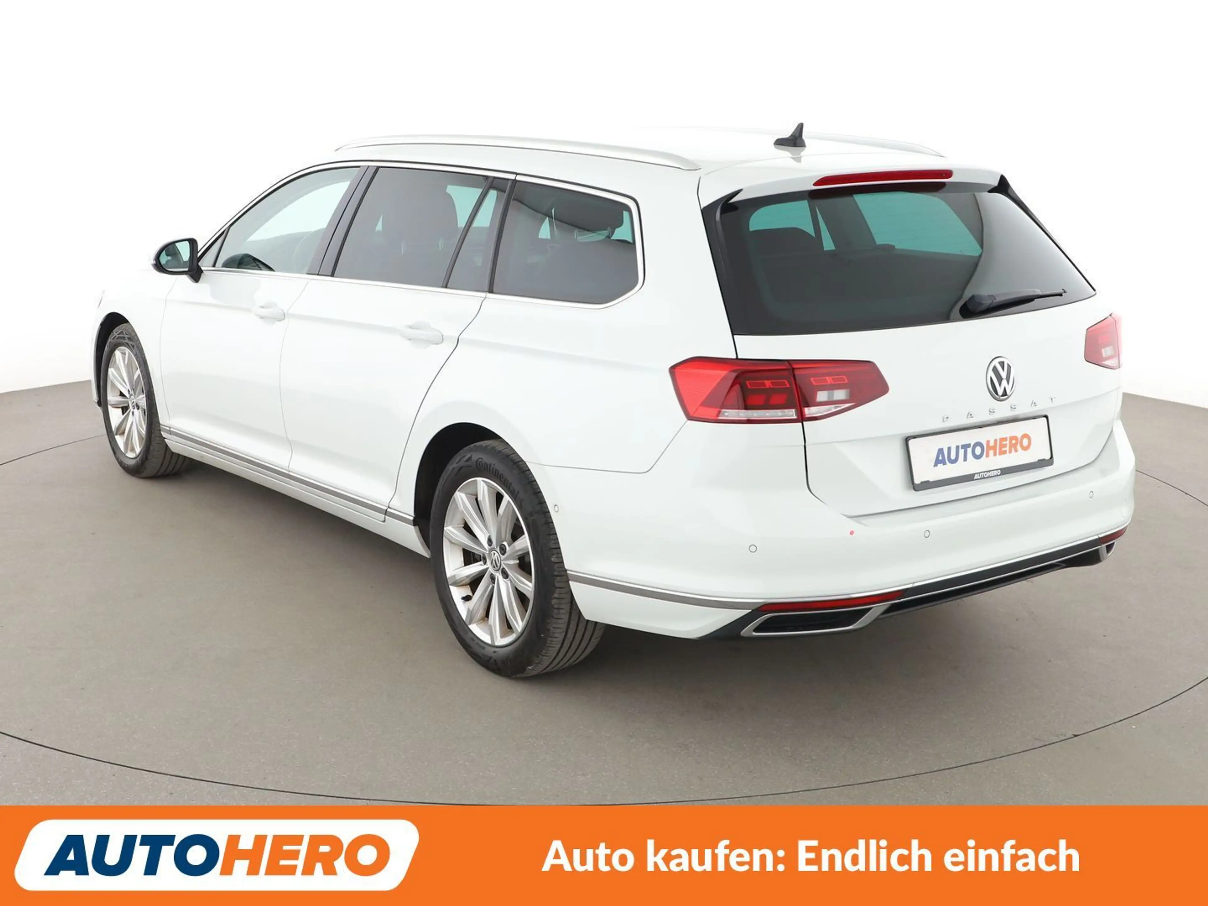 Volkswagen Passat 2.0 TDI Elegance Aut.*NAVI*MATRIX*ACC*PDC*SHZ*ALU* — photo 4