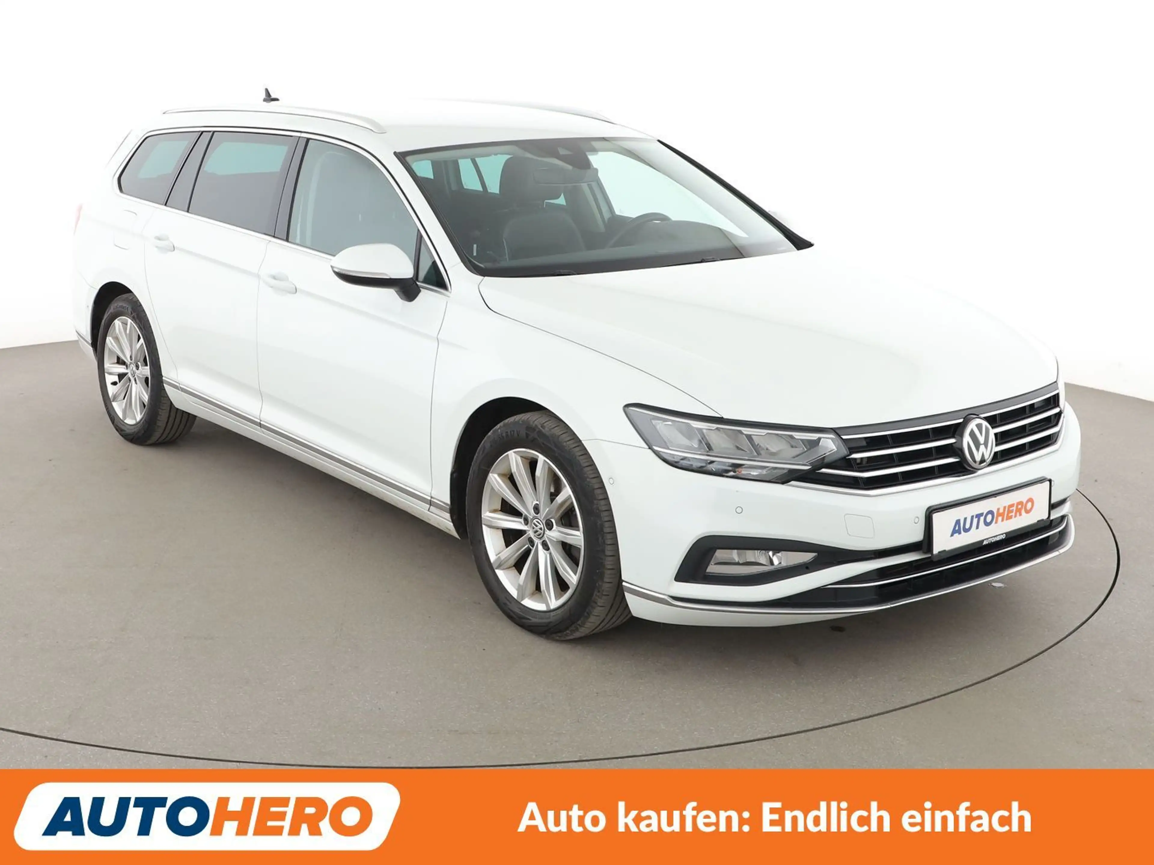 Volkswagen Passat 2.0 TDI Elegance Aut.*NAVI*MATRIX*ACC*PDC*SHZ*ALU* — photo 8