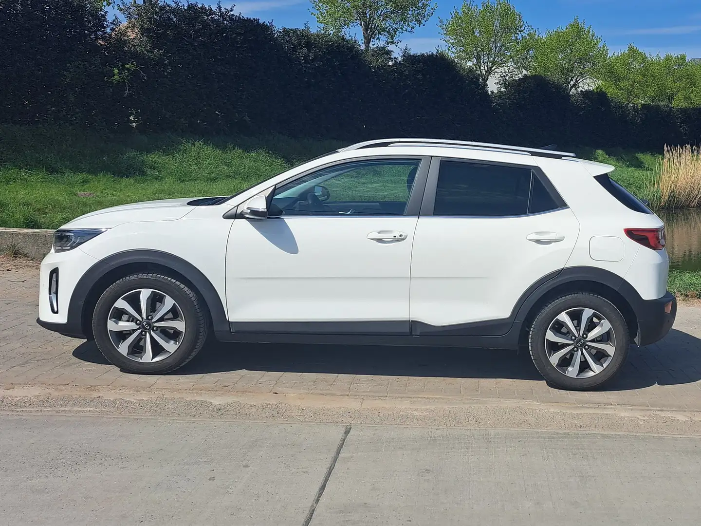Kia Stonic Stonic 1.0 T-GDI Blanc - 1