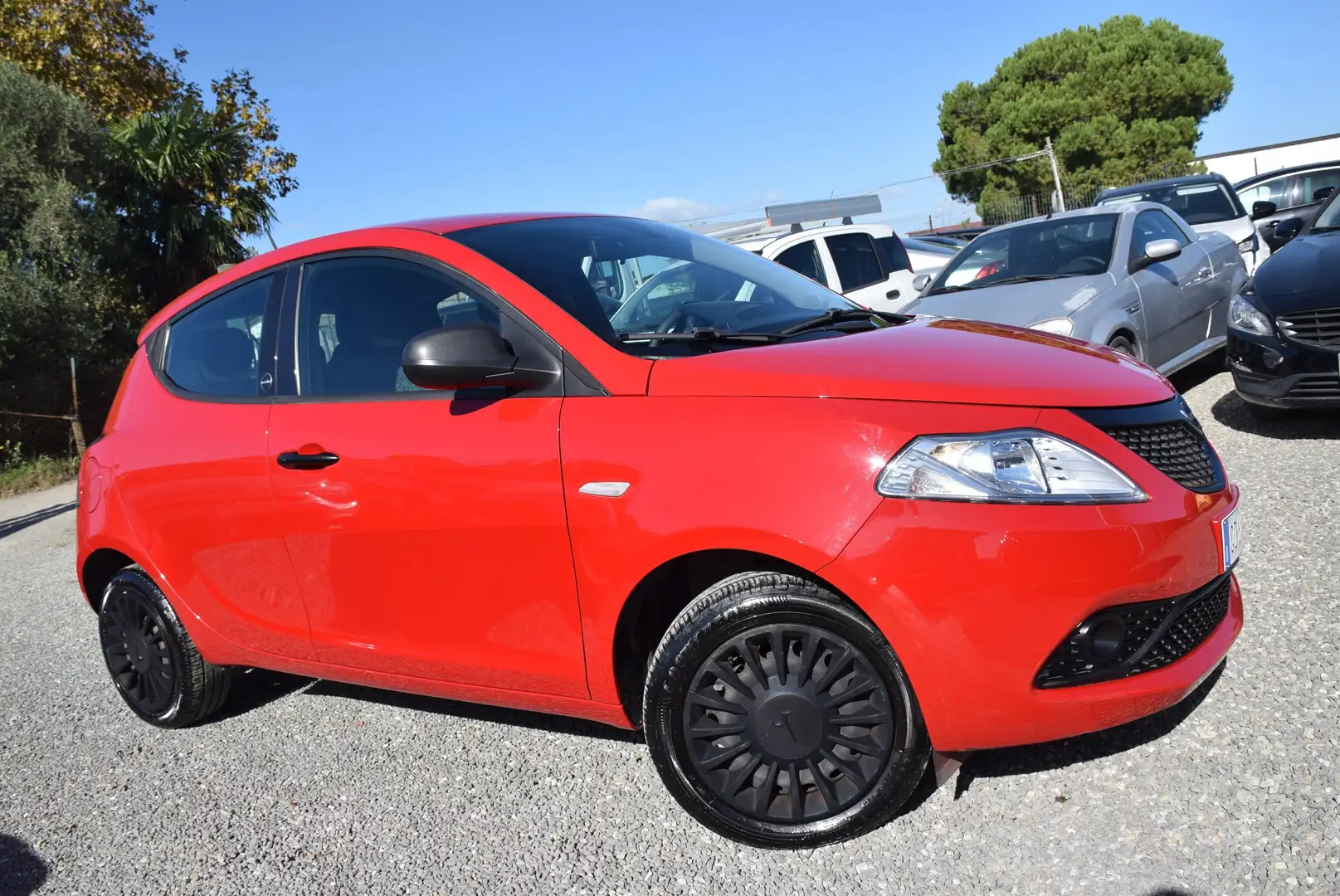 Lancia Ypsilon Prezzo reale HYBRID 1.0 FIREFLY 5p,Bt,clima Rosso - 2