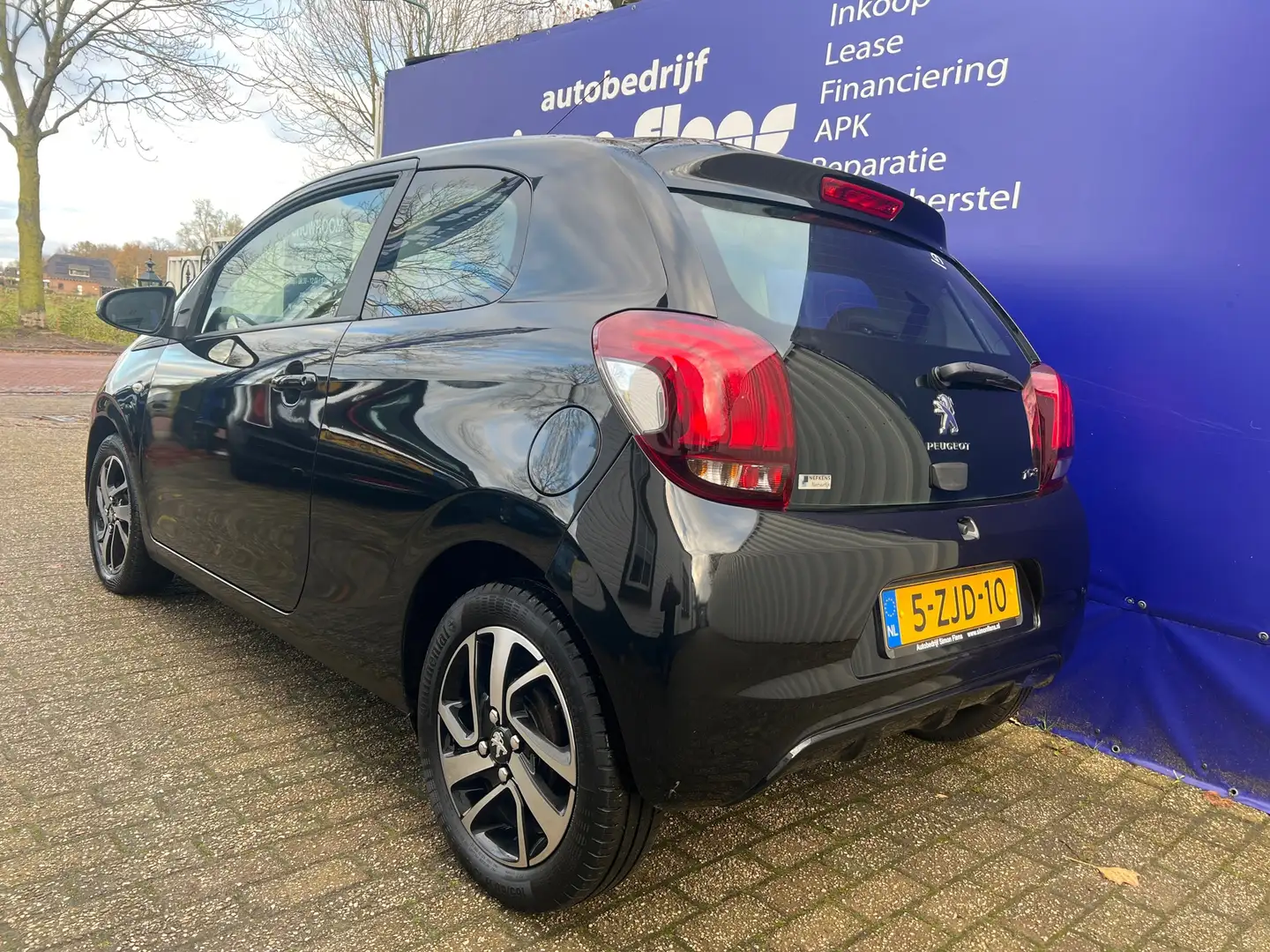 Peugeot 108 1.2 VTi Allure Noir - 2