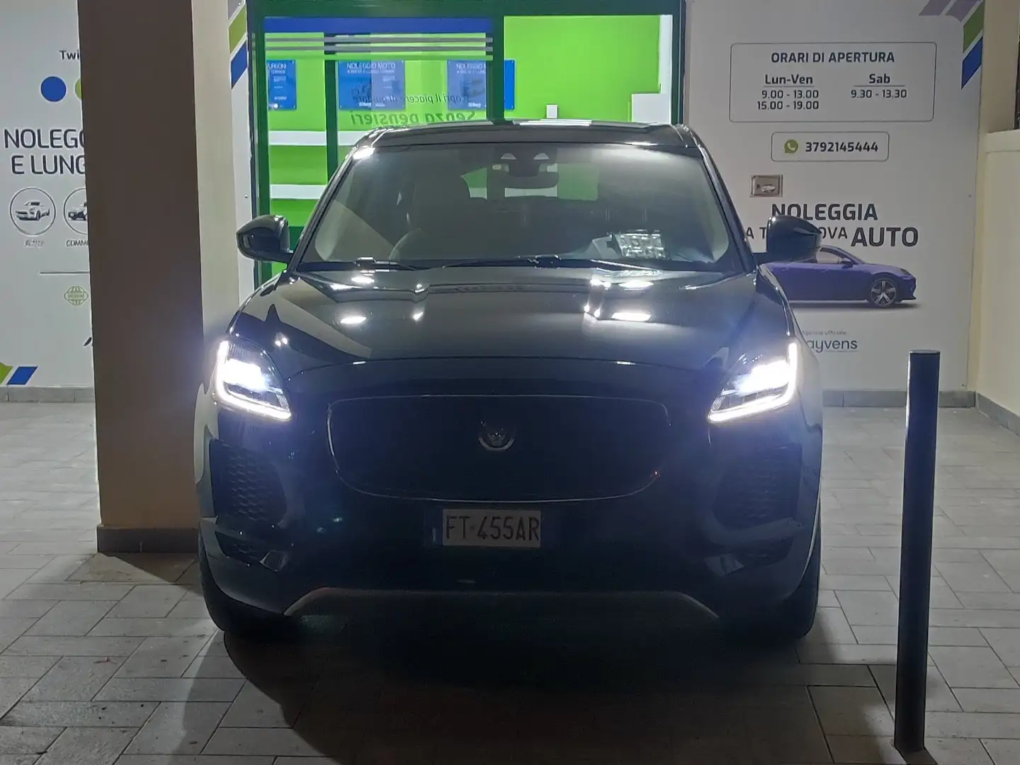 Jaguar E-Pace E-Pace 2017 2.0d i4 S fwd 150cv my19 Nero - 1