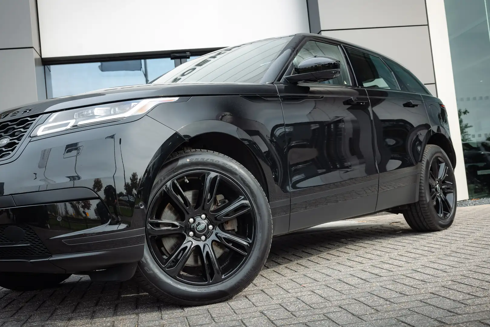 Land Rover Range Rover Velar P400e S | Pano | 20 Inch | 360gr Camera | Black Pa Noir - 2
