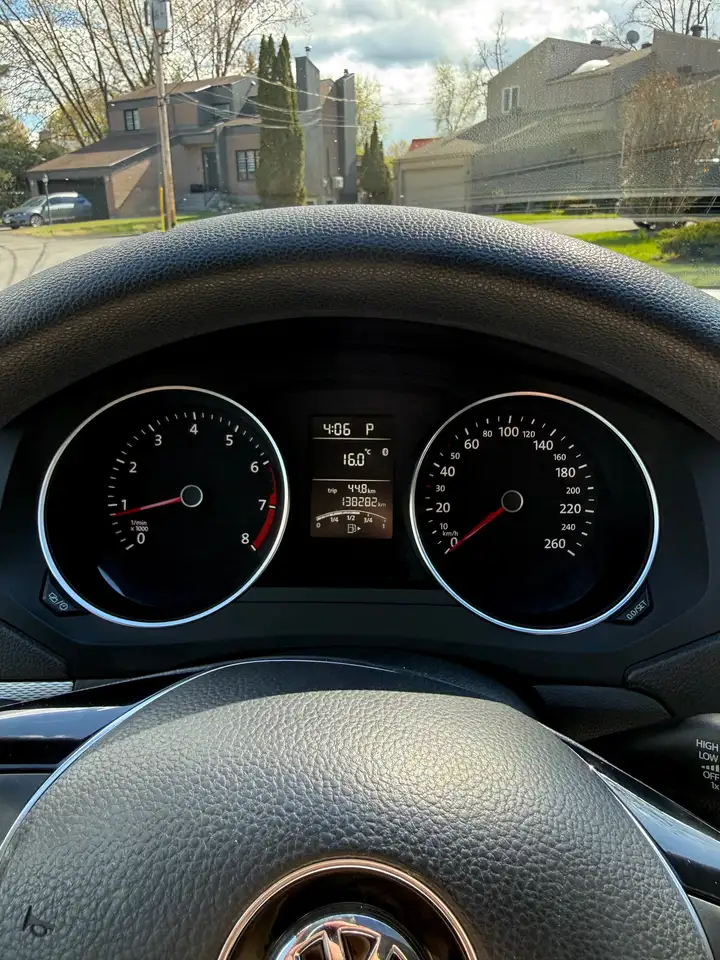 Volkswagen Jetta снимка Volkswagen Jetta