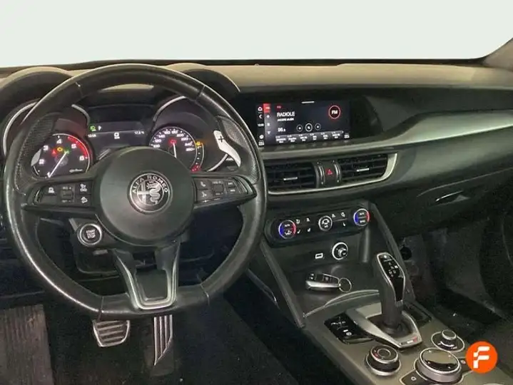 Alfa Romeo Stelvio 2022, foto 10