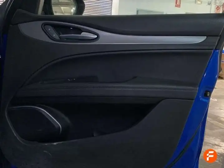 Alfa Romeo Stelvio 2022, foto 29