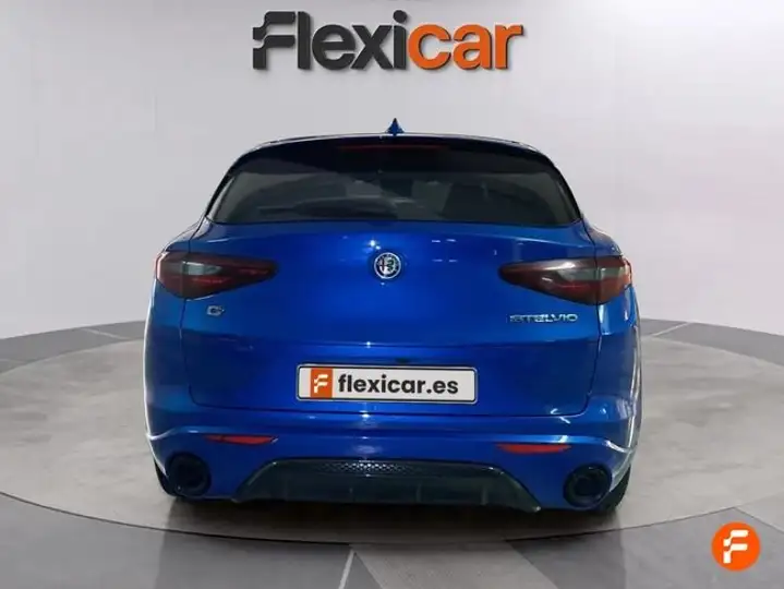 Alfa Romeo Stelvio 2022, foto 7