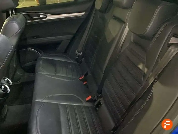 Alfa Romeo Stelvio 2022, foto 24