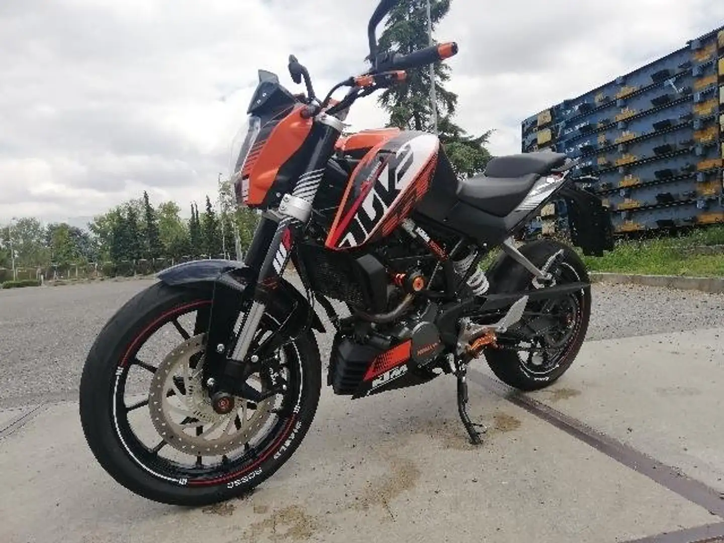 KTM 125 Duke Gris - 1