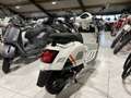 Vespa GTS Super Sport 125 Blanc Wit - thumbnail 3