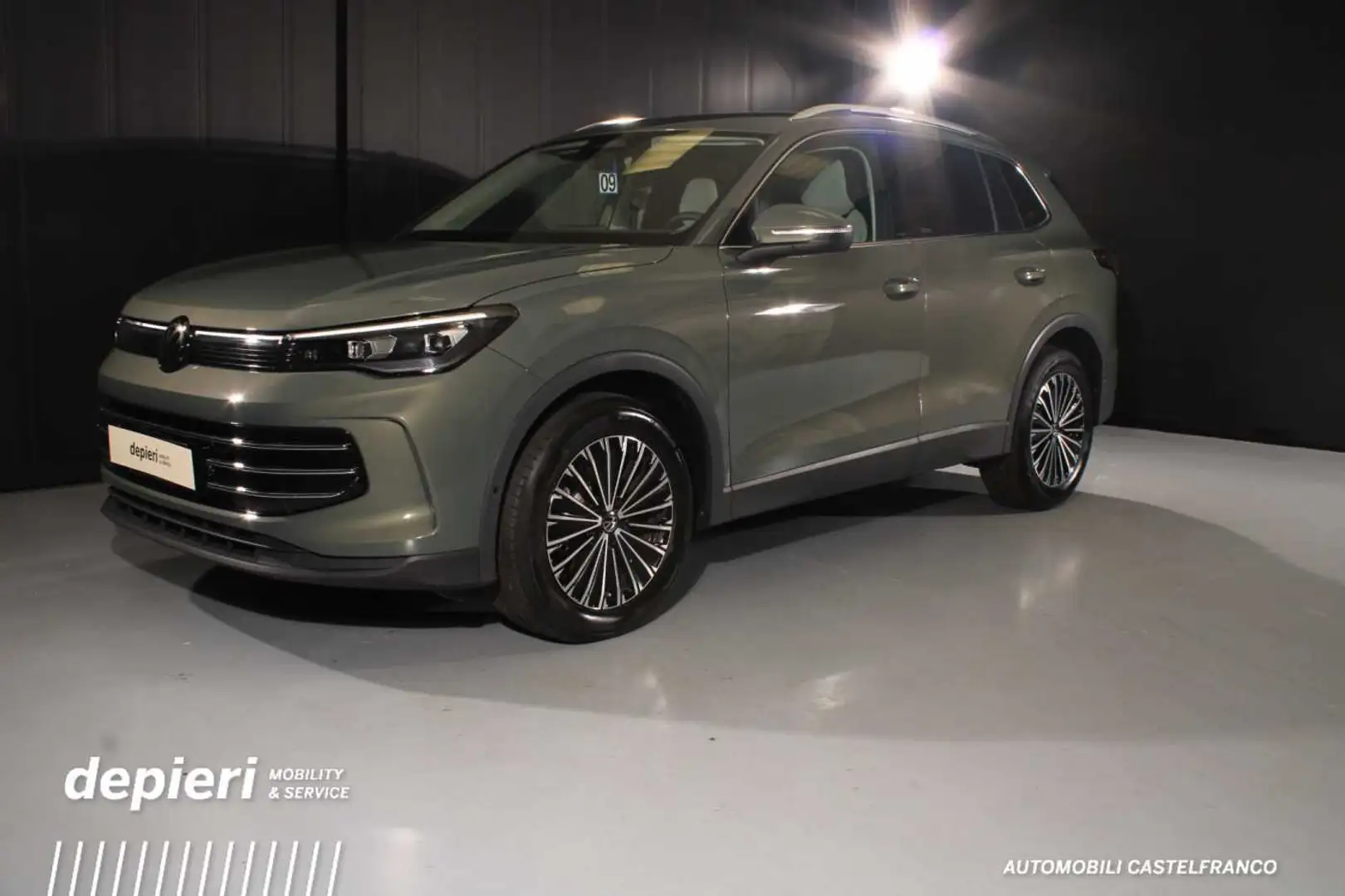 Volkswagen Tiguan Tiguan 2.0 TDI DSG Elegance Grün - 1