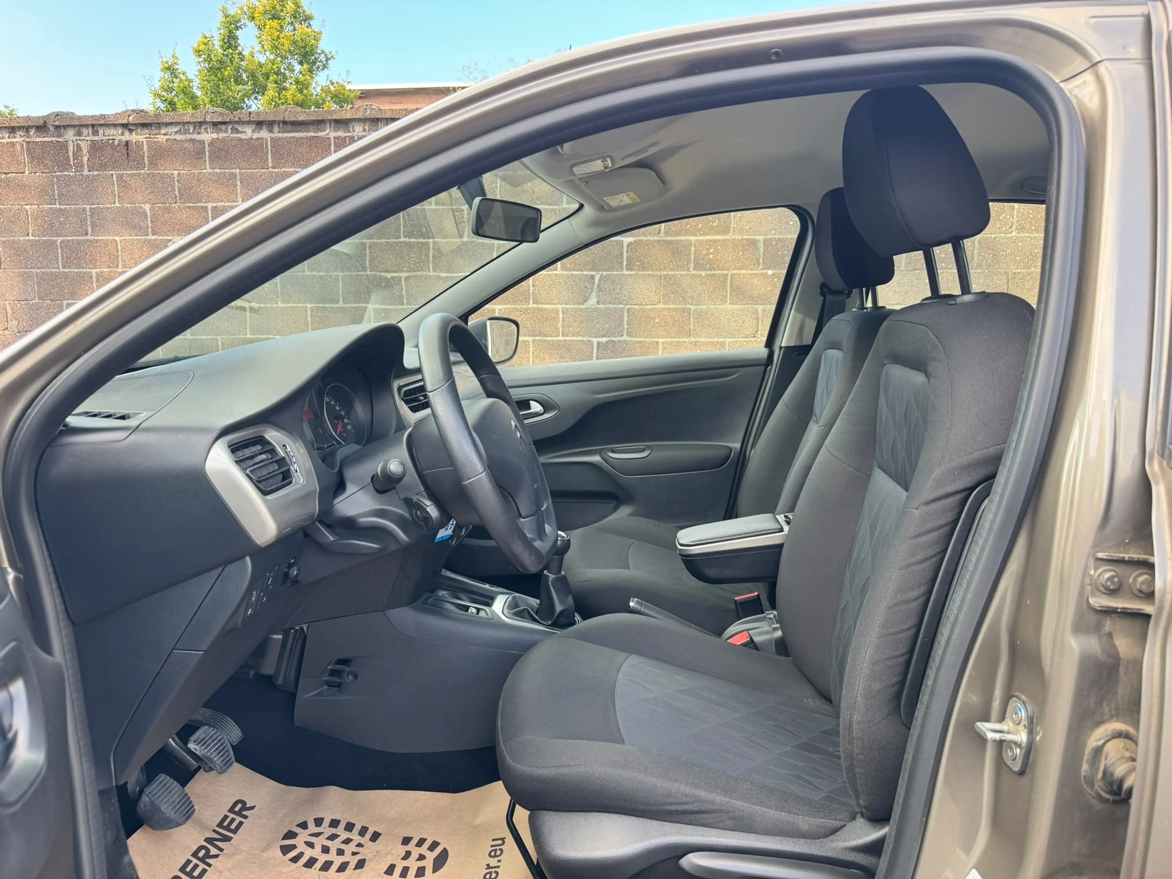 Citroen C-Elysée C-Elysee 1.2 PureTech Seduction  98000 km  garantie — photo 14