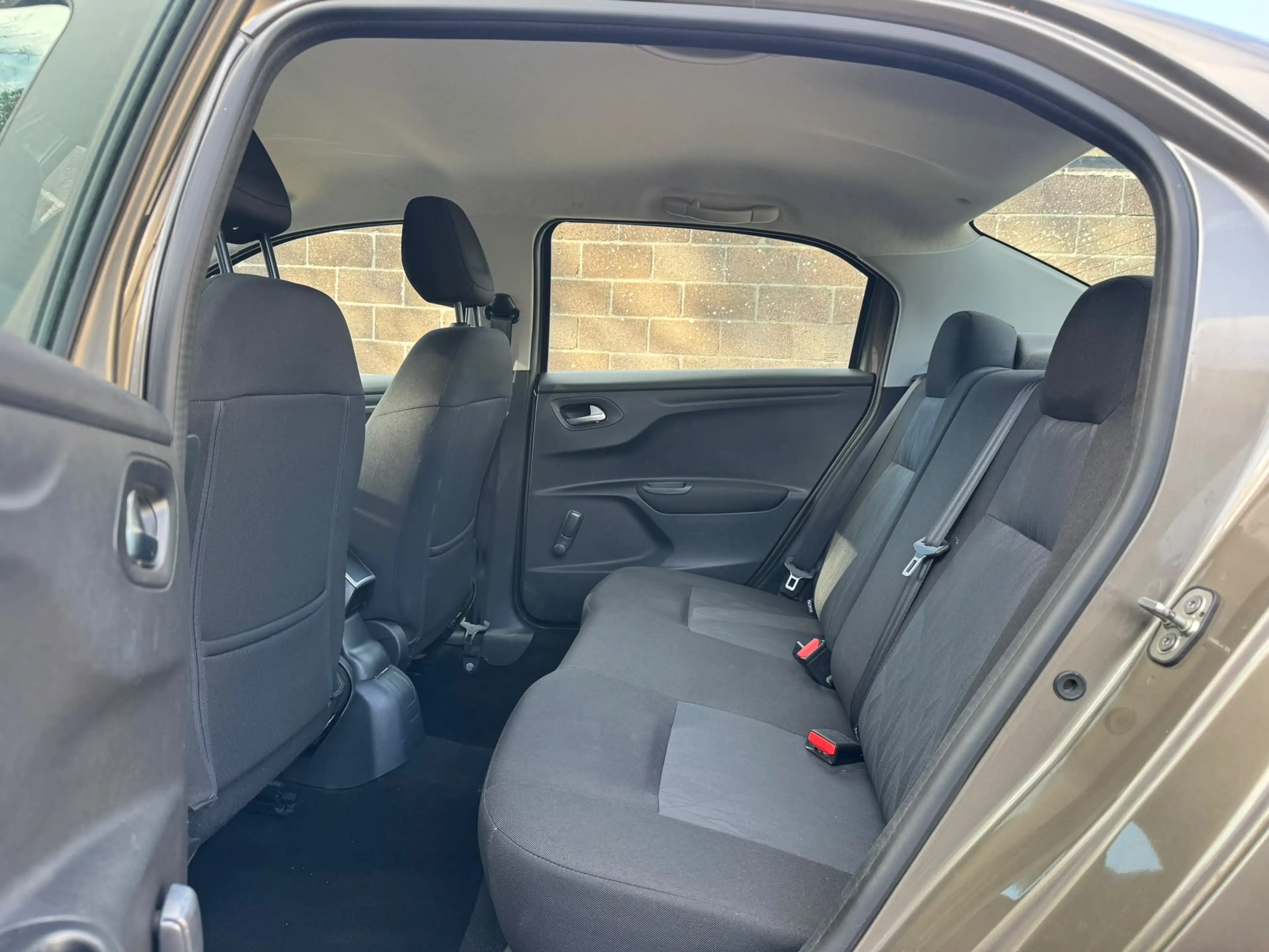 Citroen C-Elysée C-Elysee 1.2 PureTech Seduction  98000 km  garantie — photo 13
