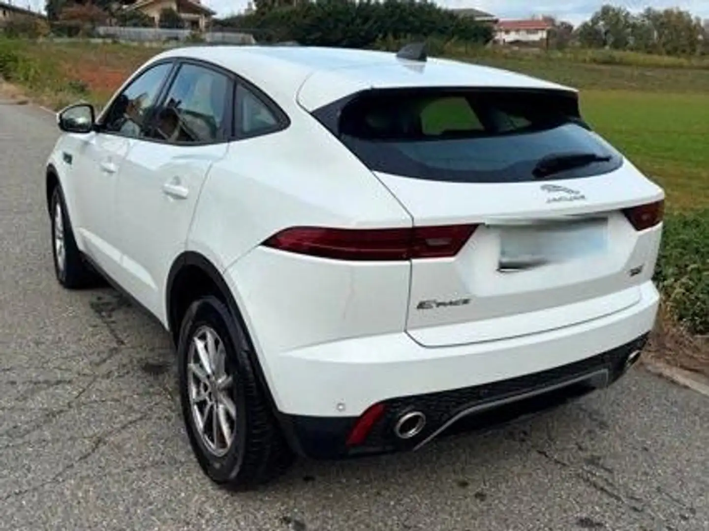 Jaguar E-Pace E-Pace 2.0 i4 Chequered Flag awd 200cv auto Bianco - 1