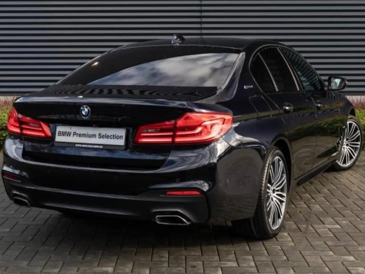 BMW 530