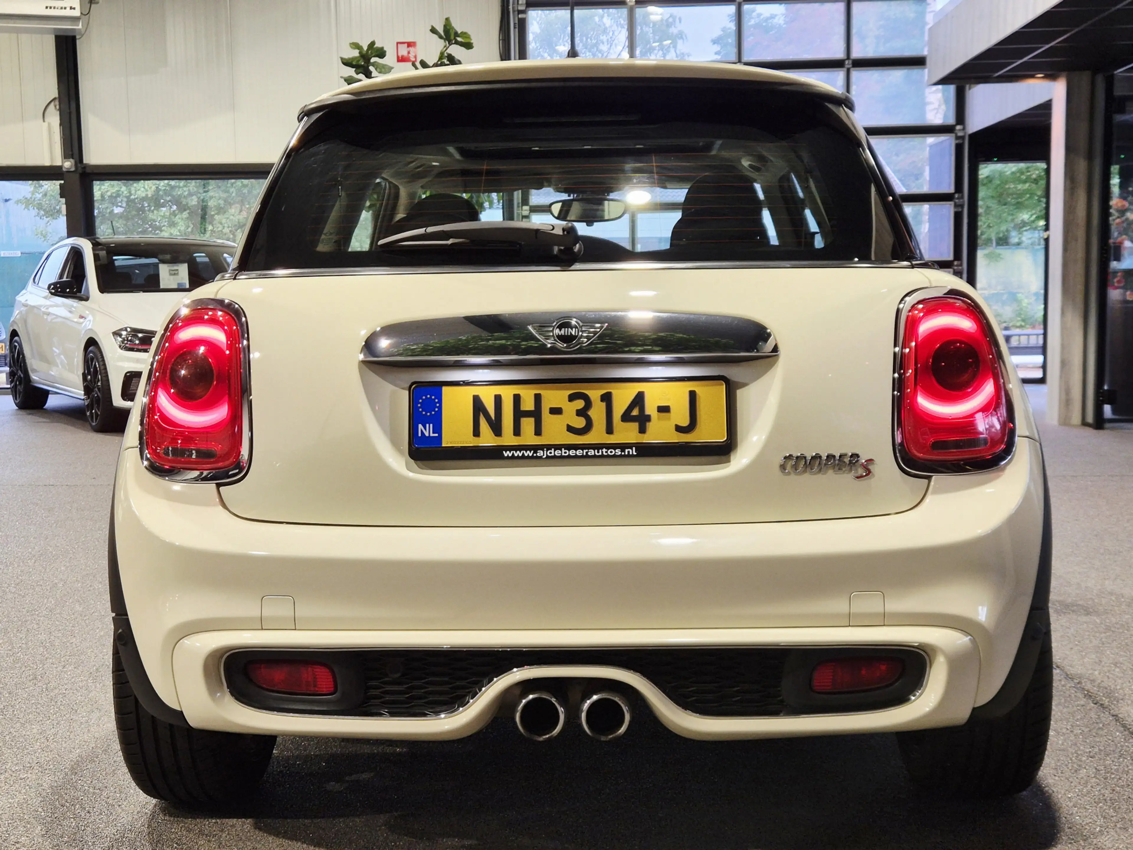 MINI Cooper S 3-Deurs 2.0 Panorama | LED | Navigatie | Cruise | — photo 17