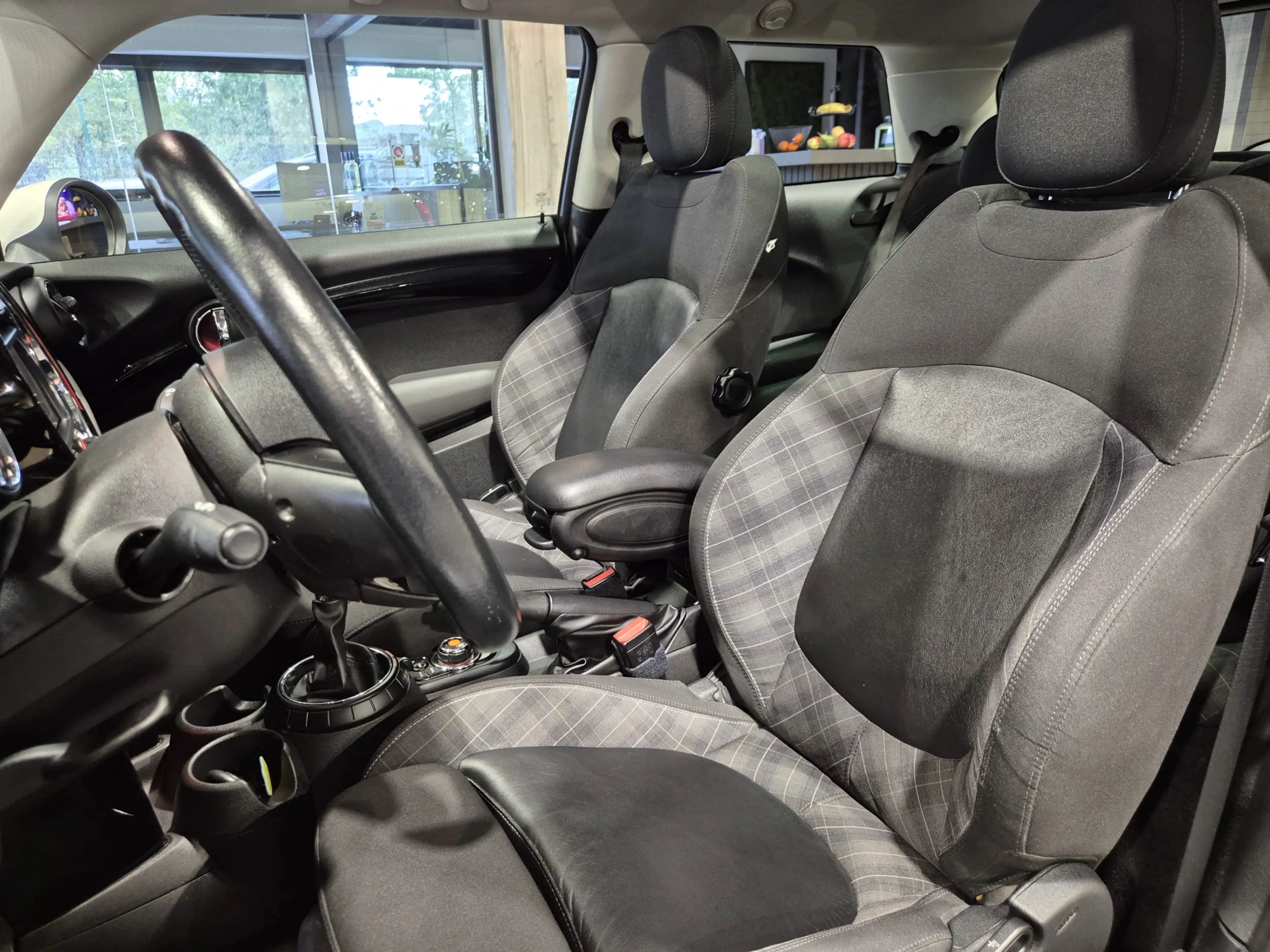 MINI Cooper S 3-Deurs 2.0 Panorama | LED | Navigatie | Cruise | — photo 4