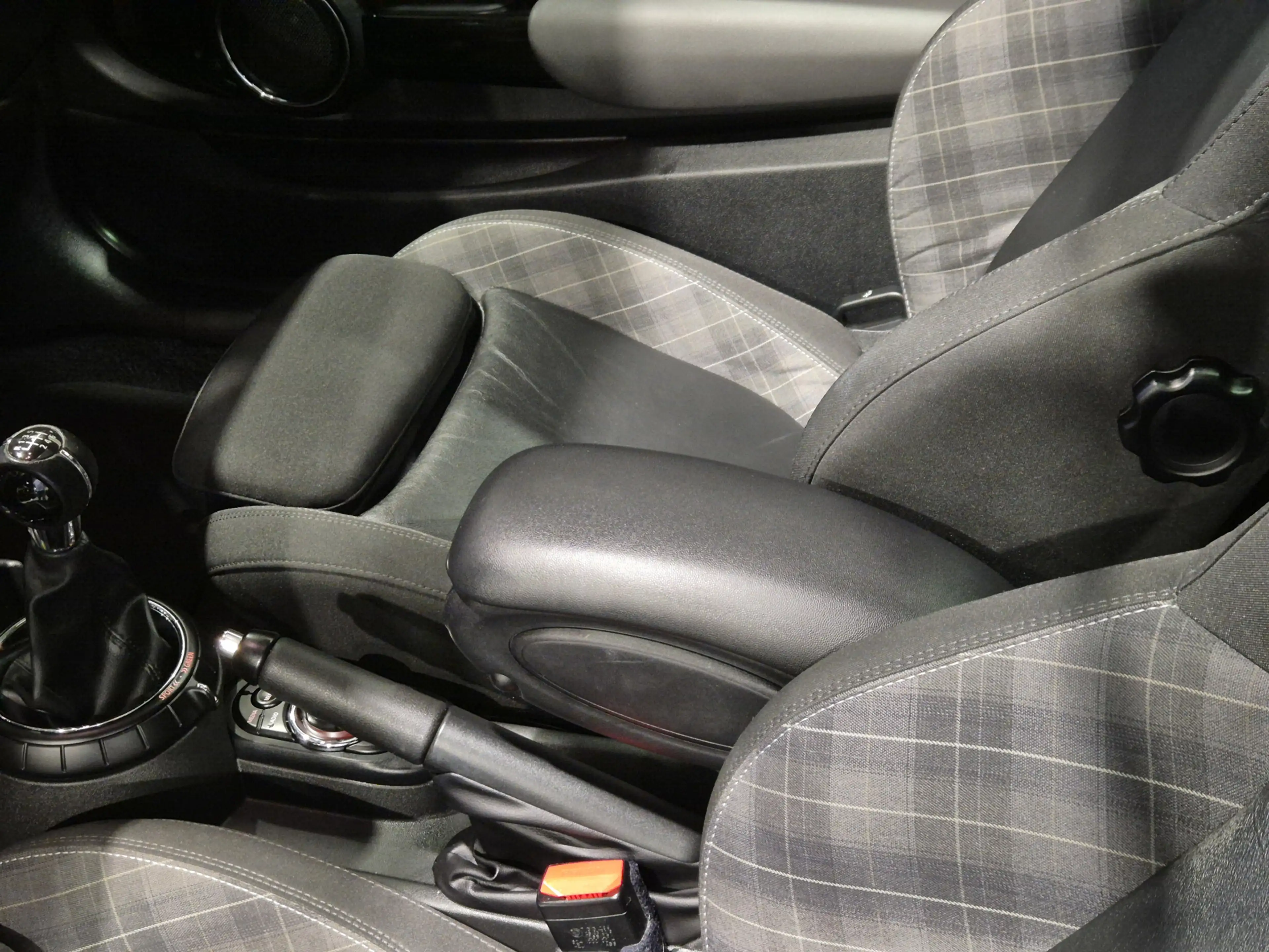 MINI Cooper S 3-Deurs 2.0 Panorama | LED | Navigatie | Cruise | — photo 24