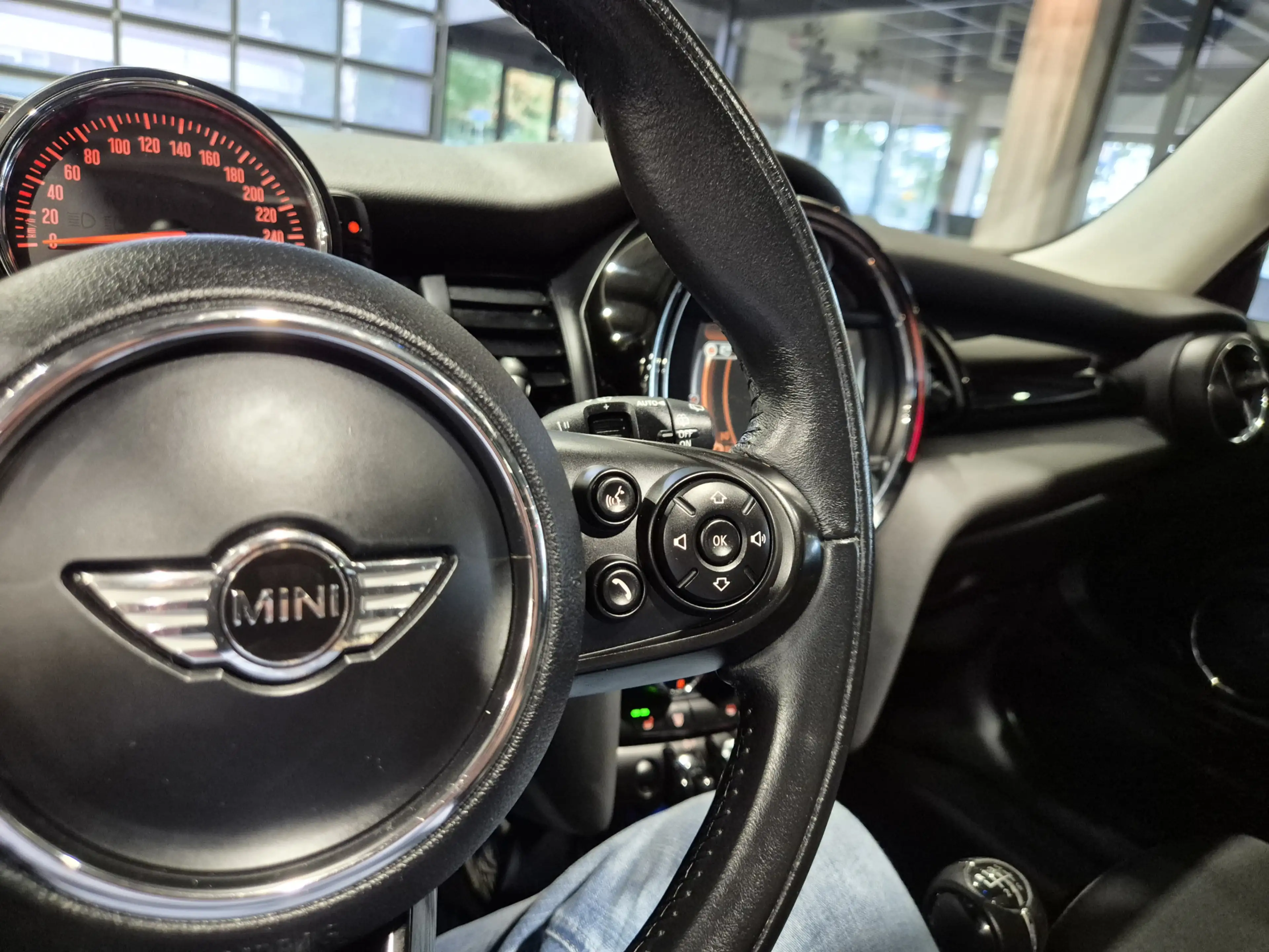 MINI Cooper S 3-Deurs 2.0 Panorama | LED | Navigatie | Cruise | — photo 27