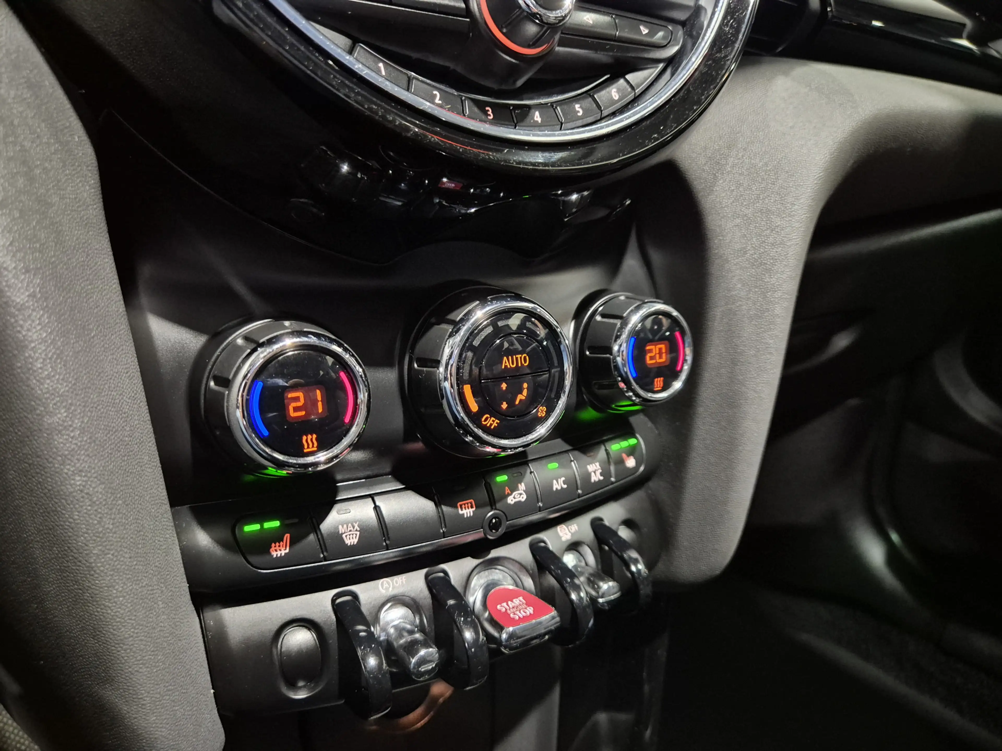MINI Cooper S 3-Deurs 2.0 Panorama | LED | Navigatie | Cruise | — photo 7