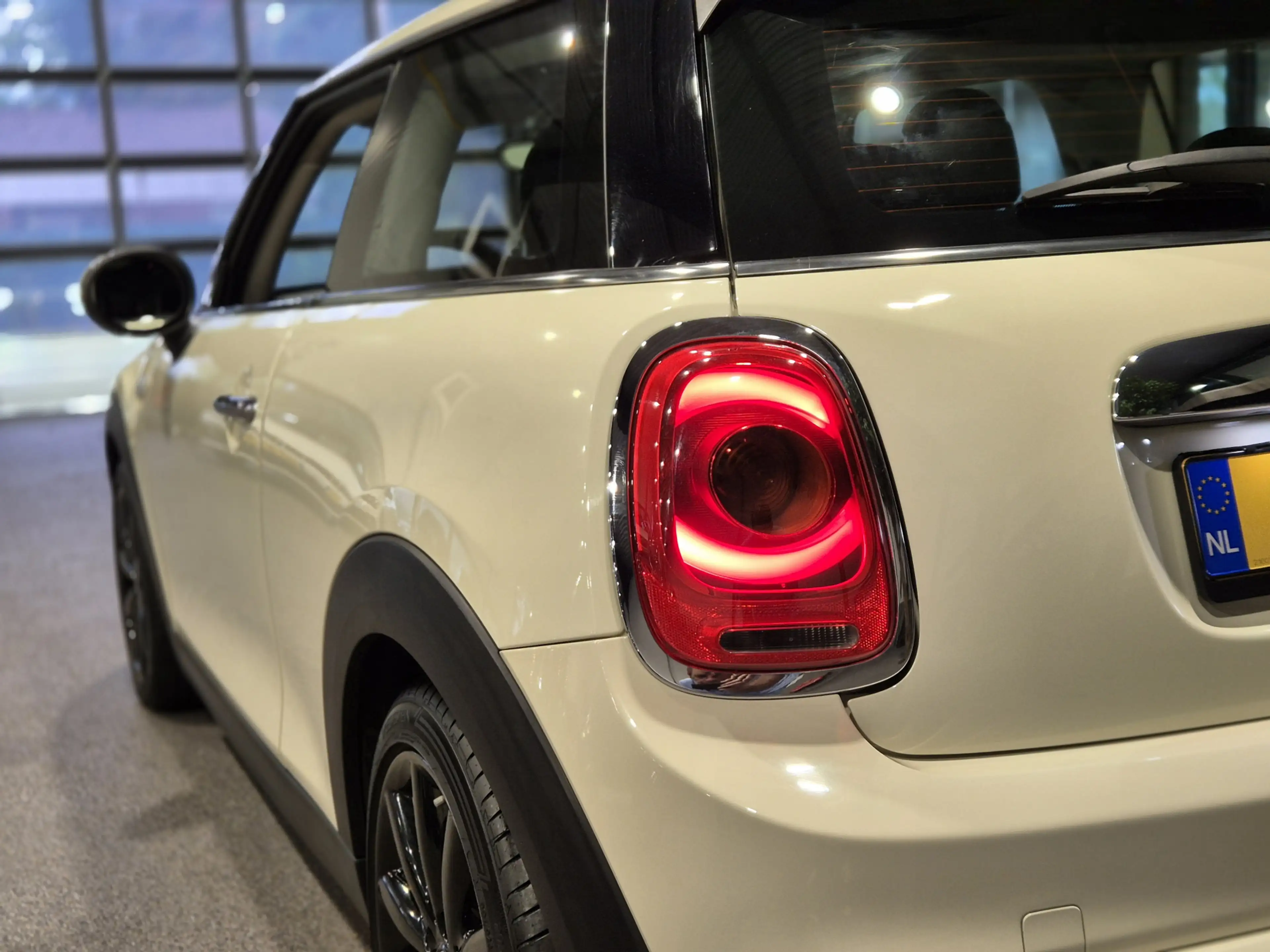 MINI Cooper S 3-Deurs 2.0 Panorama | LED | Navigatie | Cruise | — photo 15