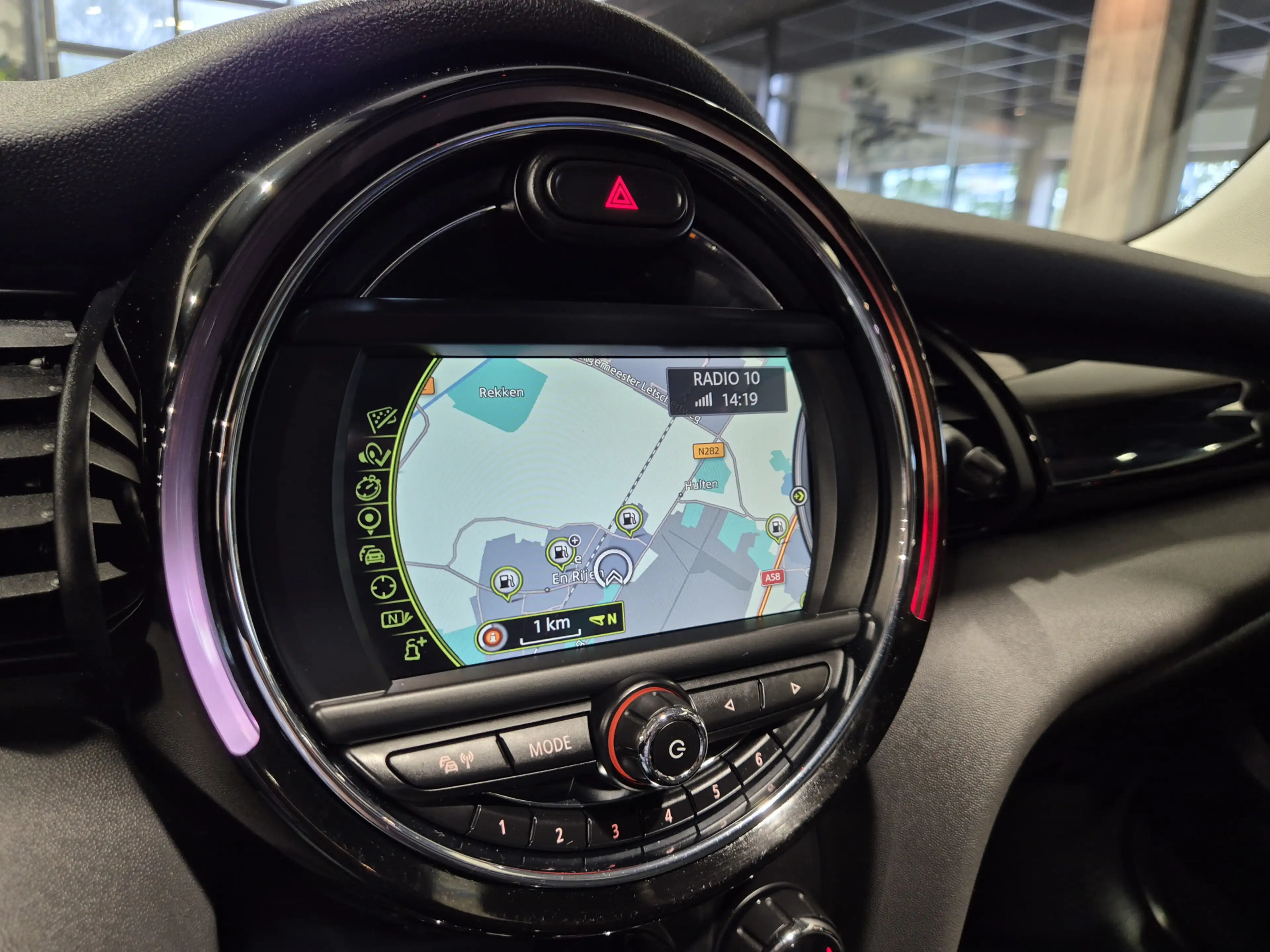 MINI Cooper S 3-Deurs 2.0 Panorama | LED | Navigatie | Cruise | — photo 6